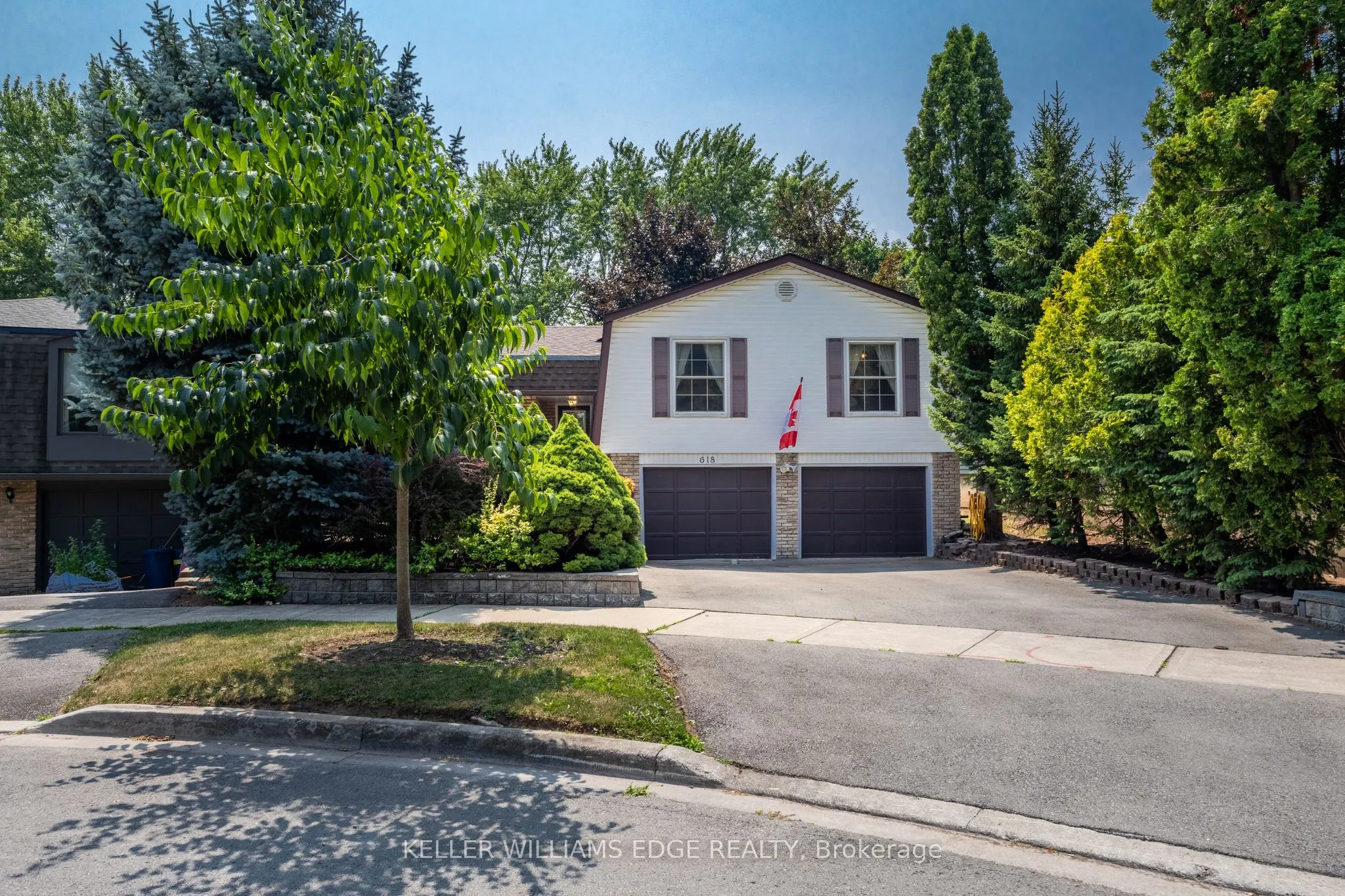 618 Empress Crescent
