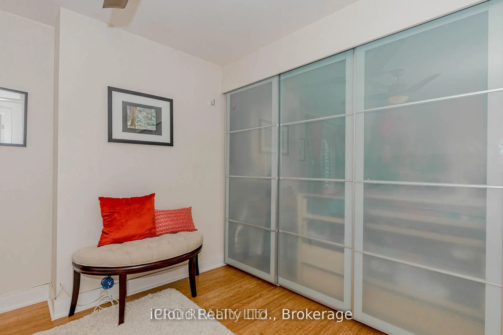 3140 Fifth Line W, #17