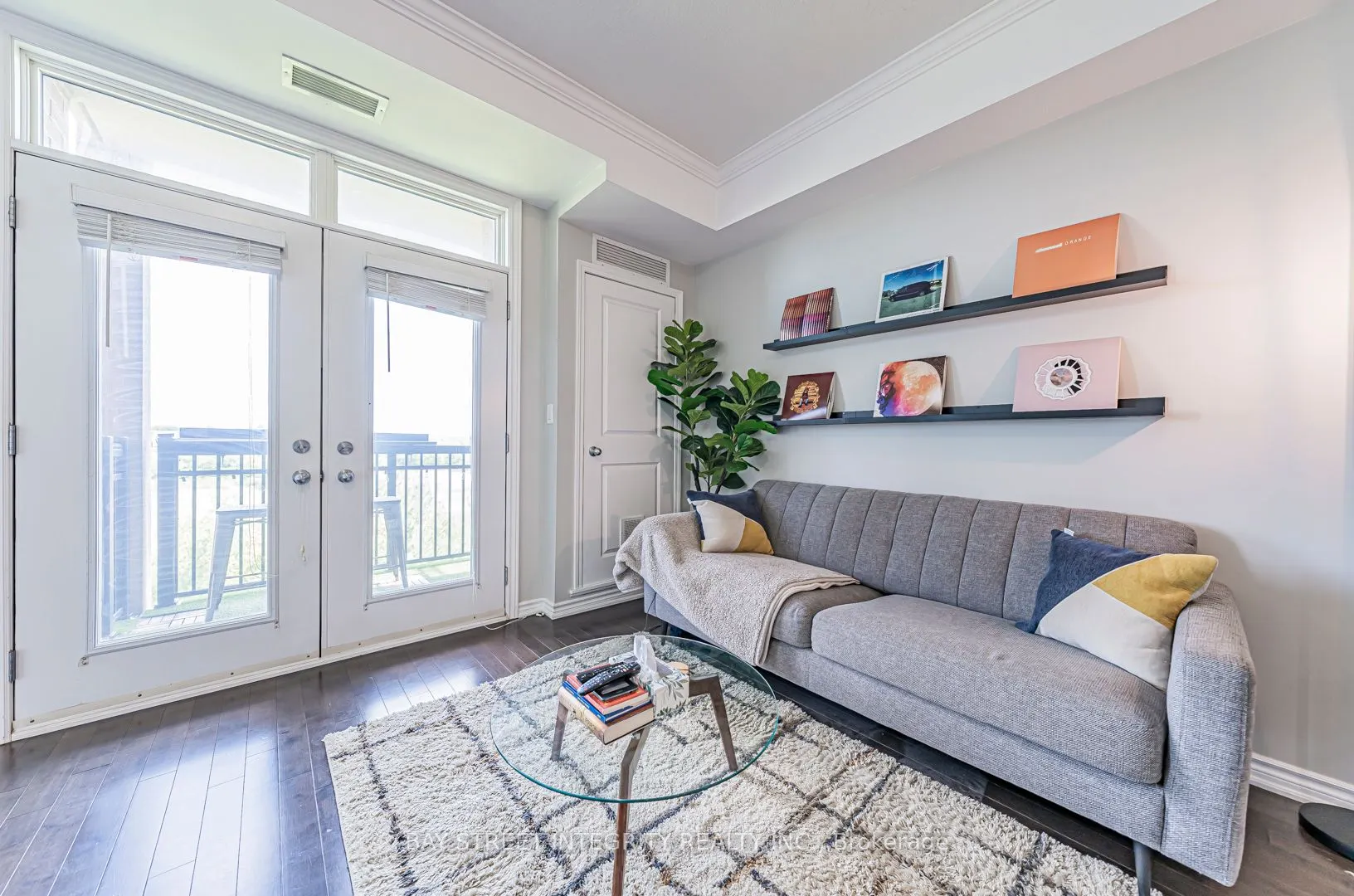 5327 Upper Middle Road, #307