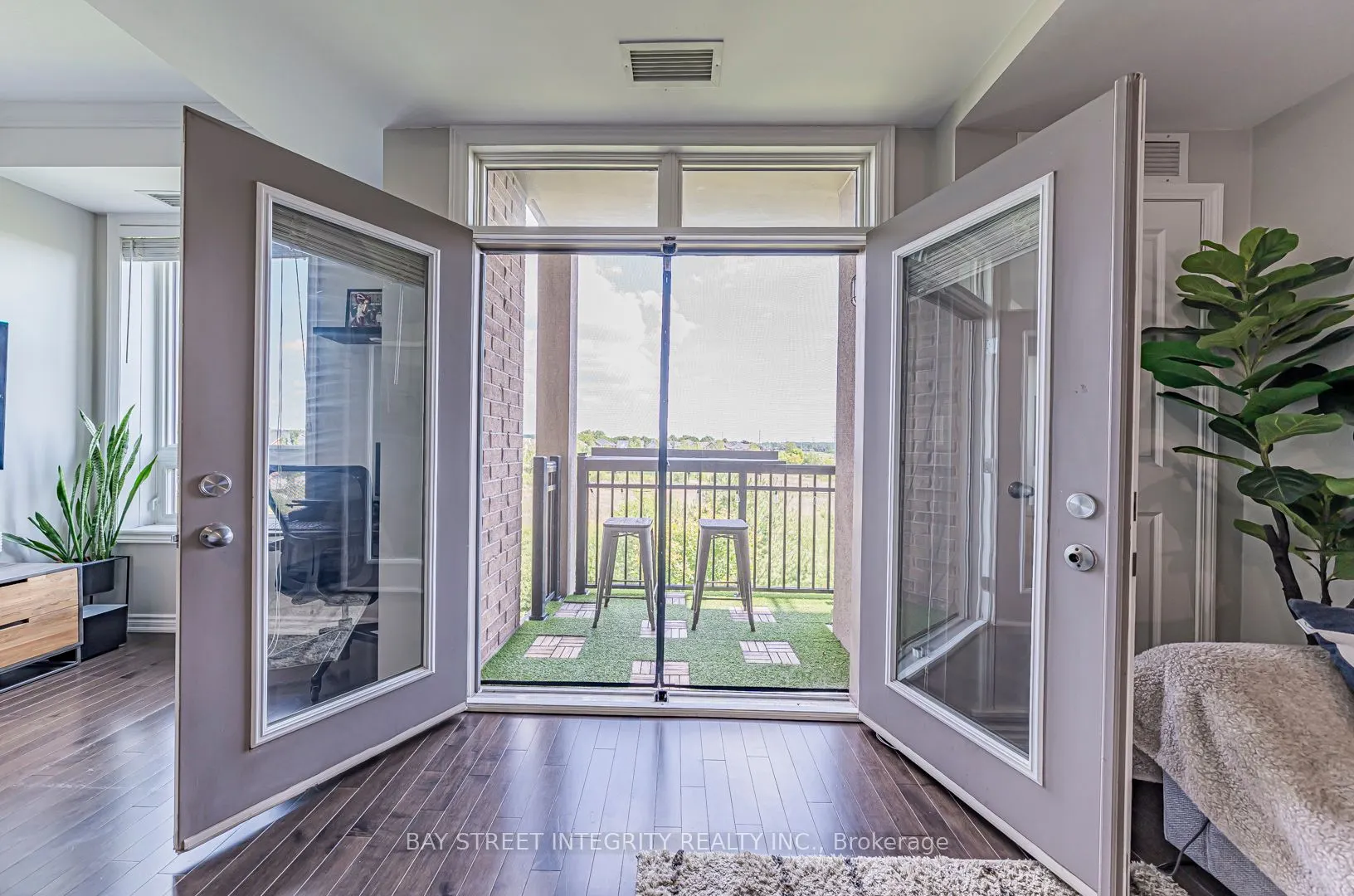 5327 Upper Middle Road, #307