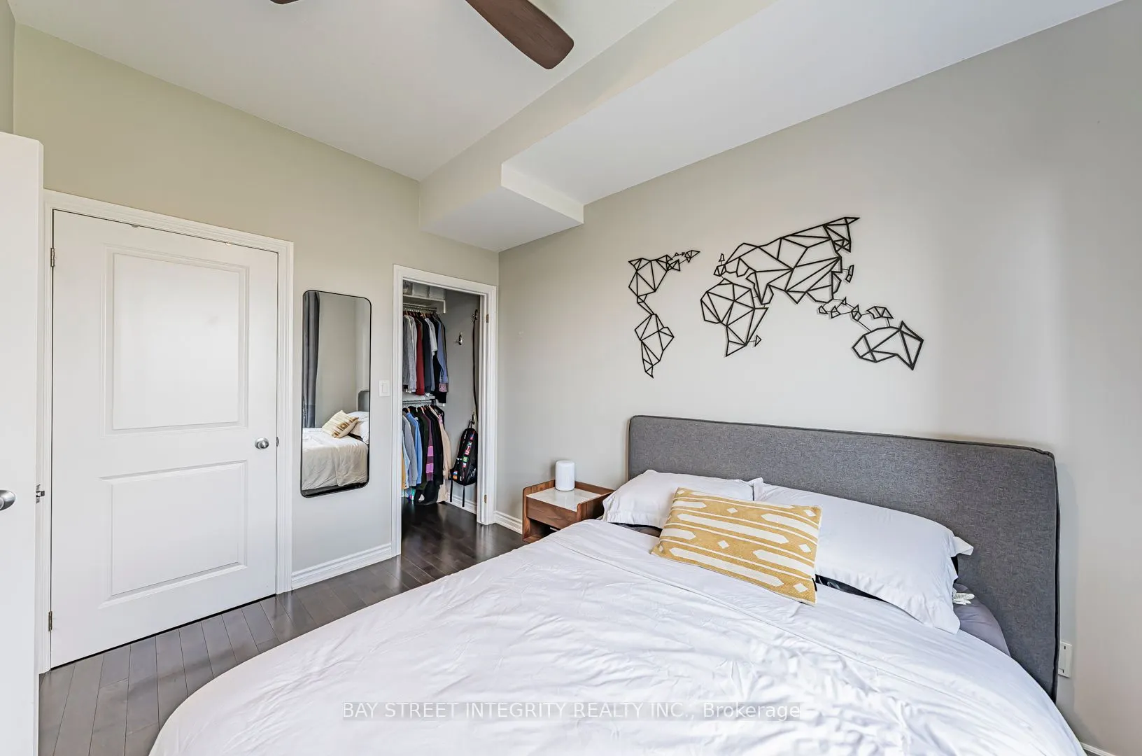 5327 Upper Middle Road, #307