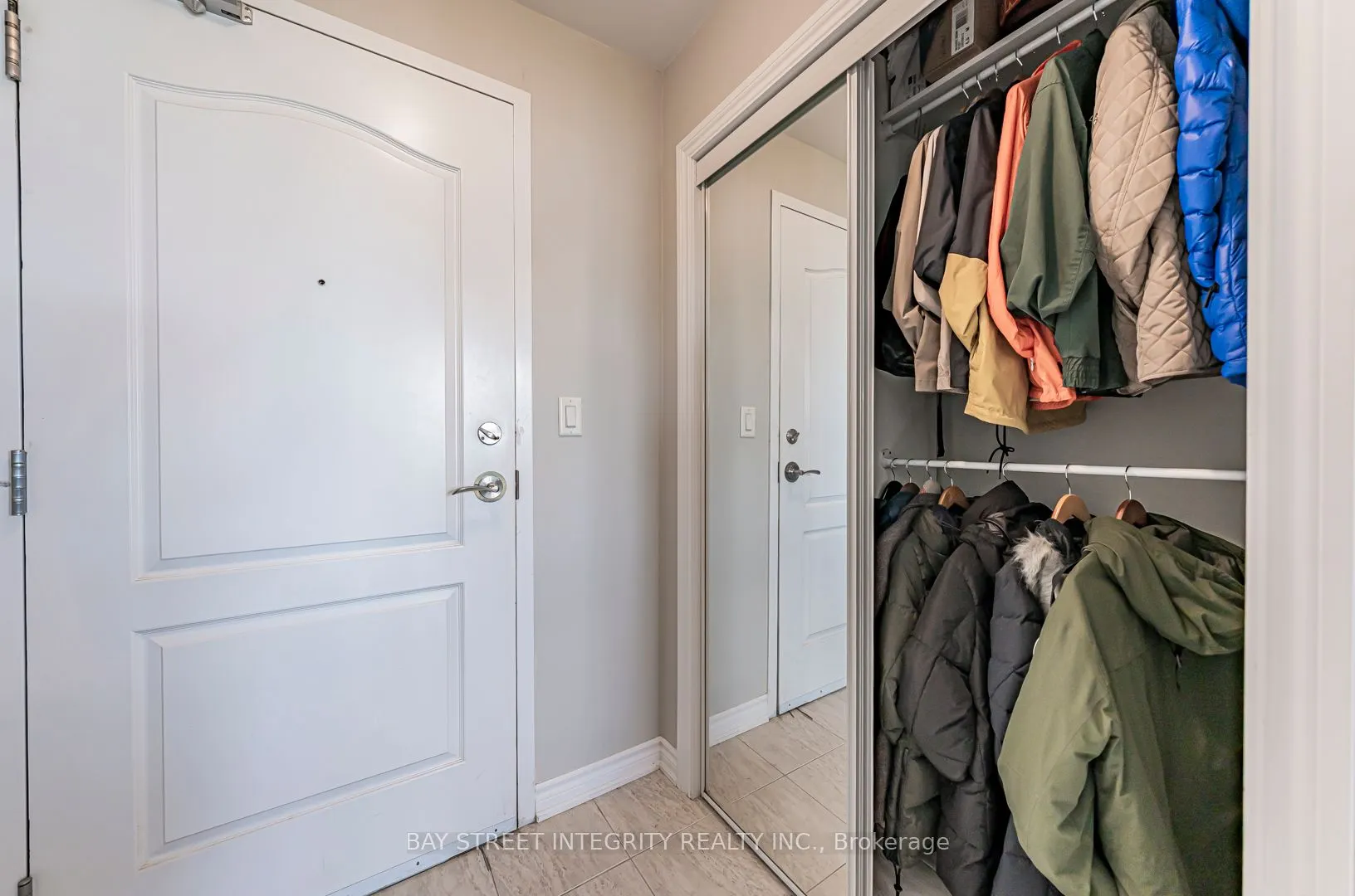 5327 Upper Middle Road, #307