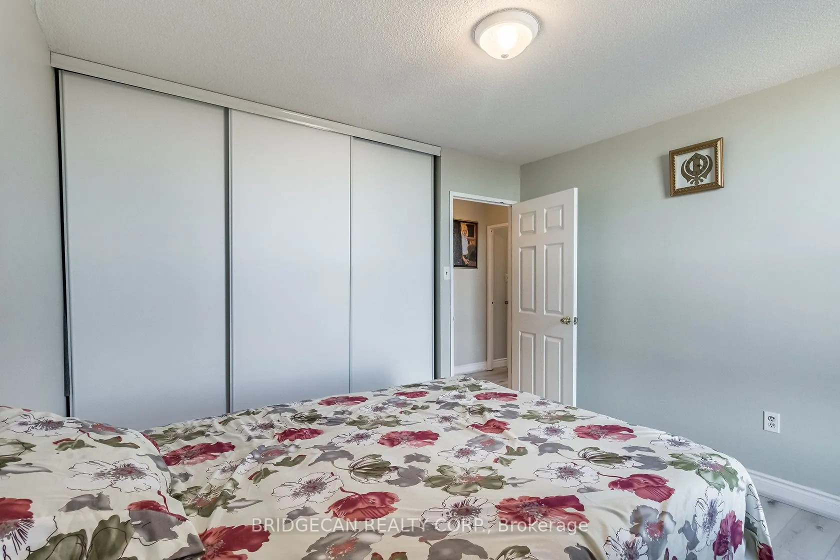 21 KNIGHTSBRIDGE Road, #602