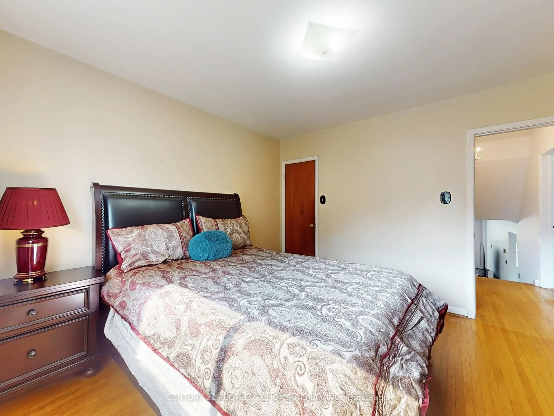 42 Clayhall Crescent