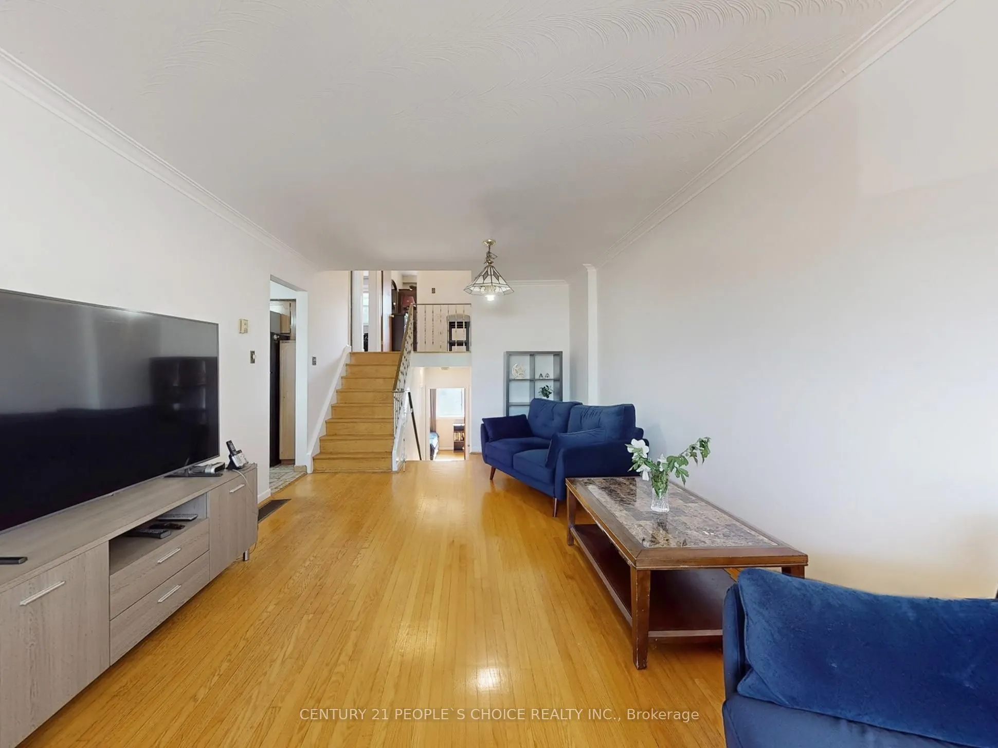 42 Clayhall Crescent