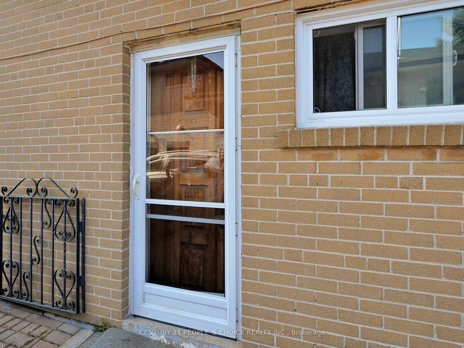 42 Clayhall Crescent