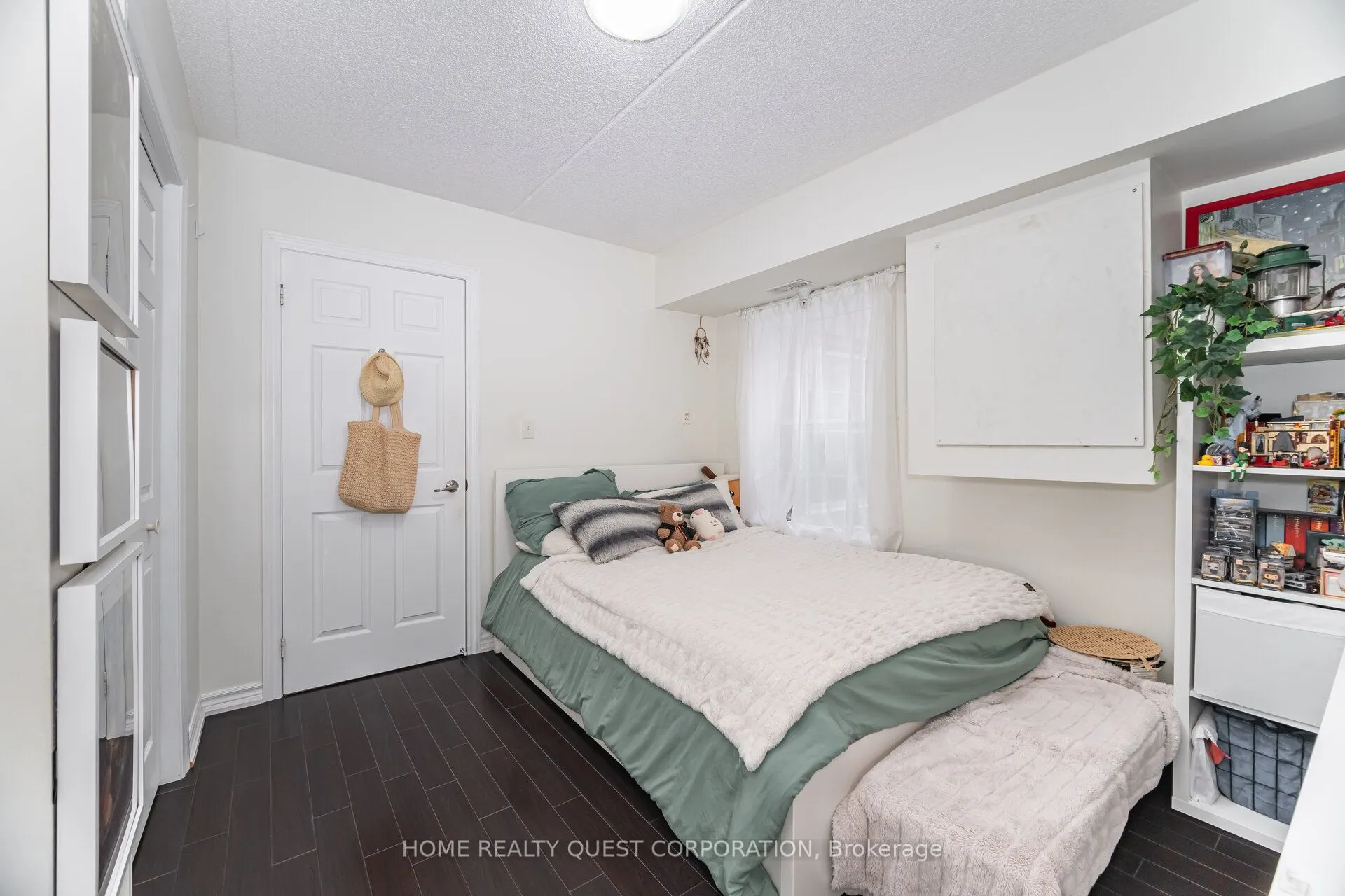 1340 Main Street E, #212
