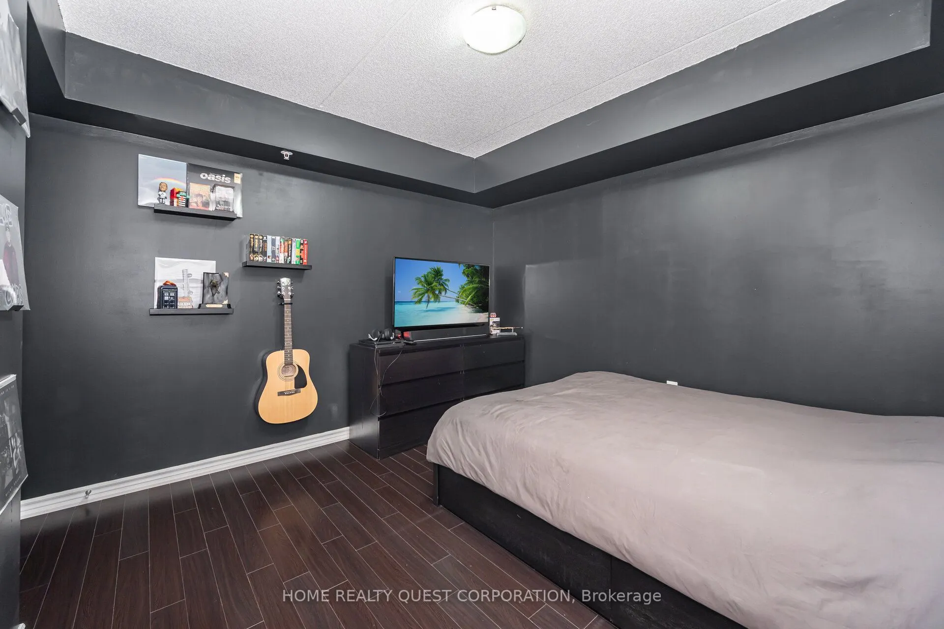 1340 Main Street E, #212