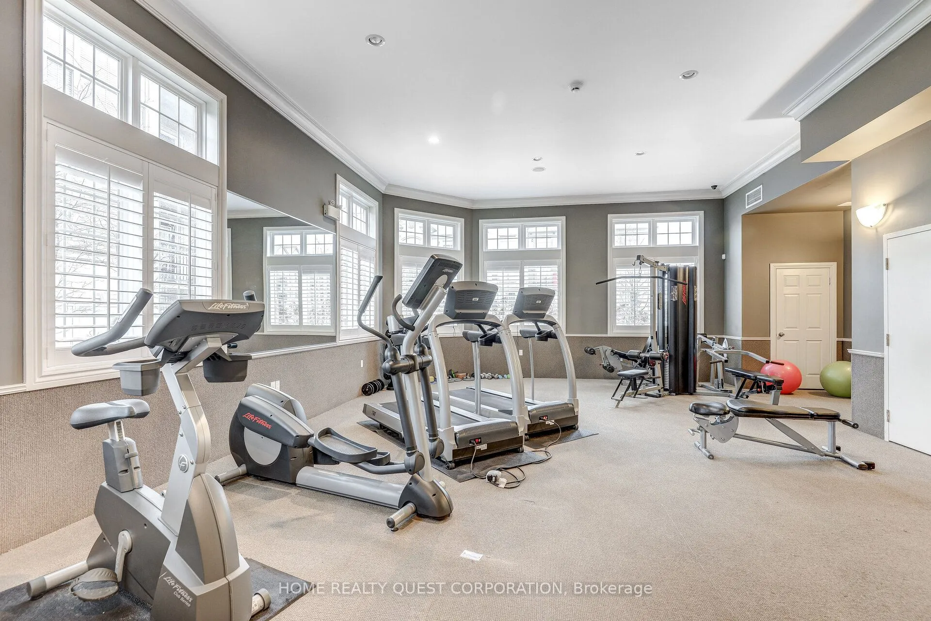 1340 Main Street E, #212