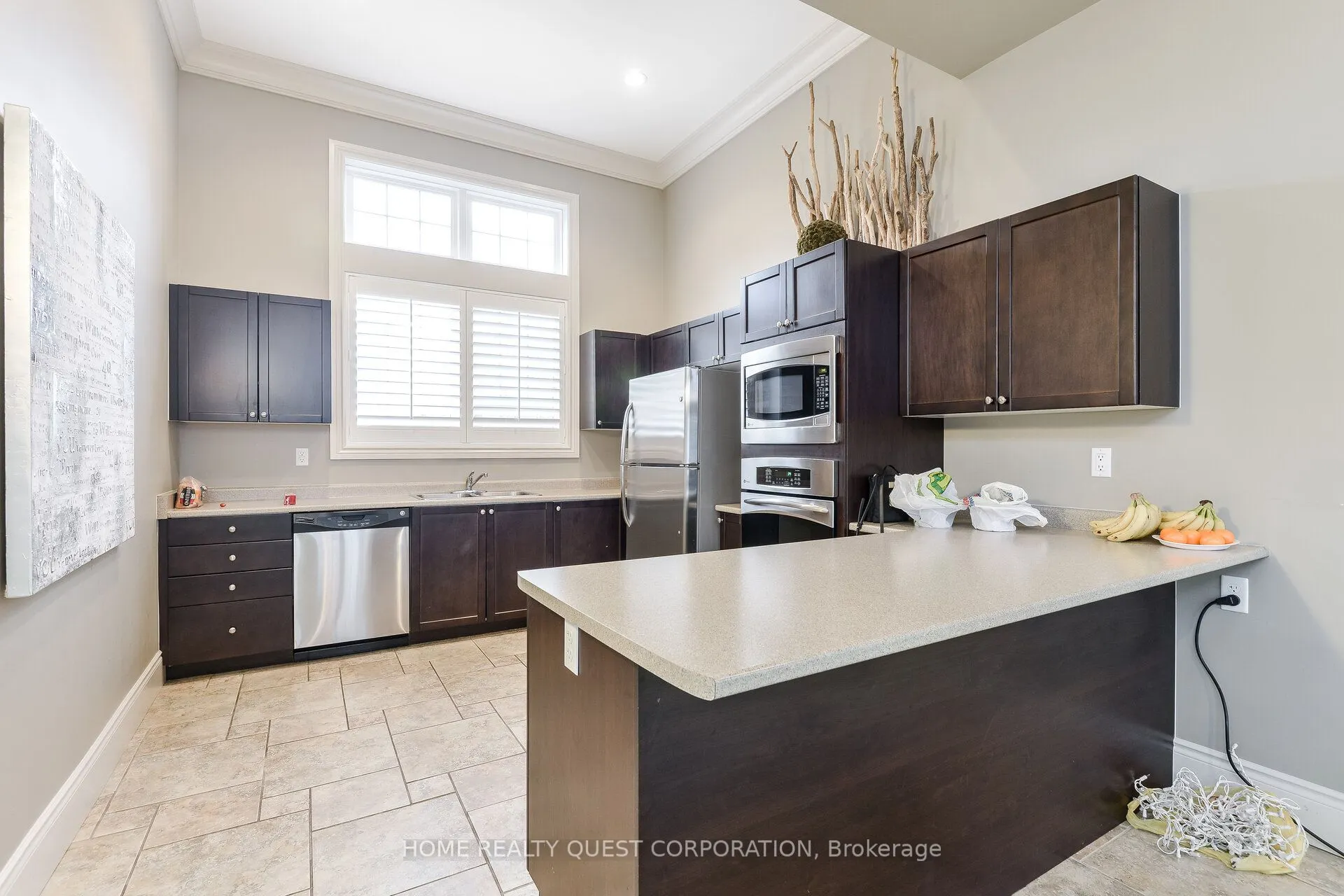 1340 Main Street E, #212