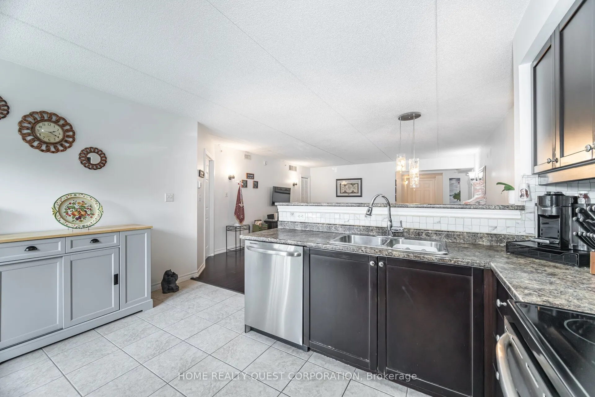1340 Main Street E, #212