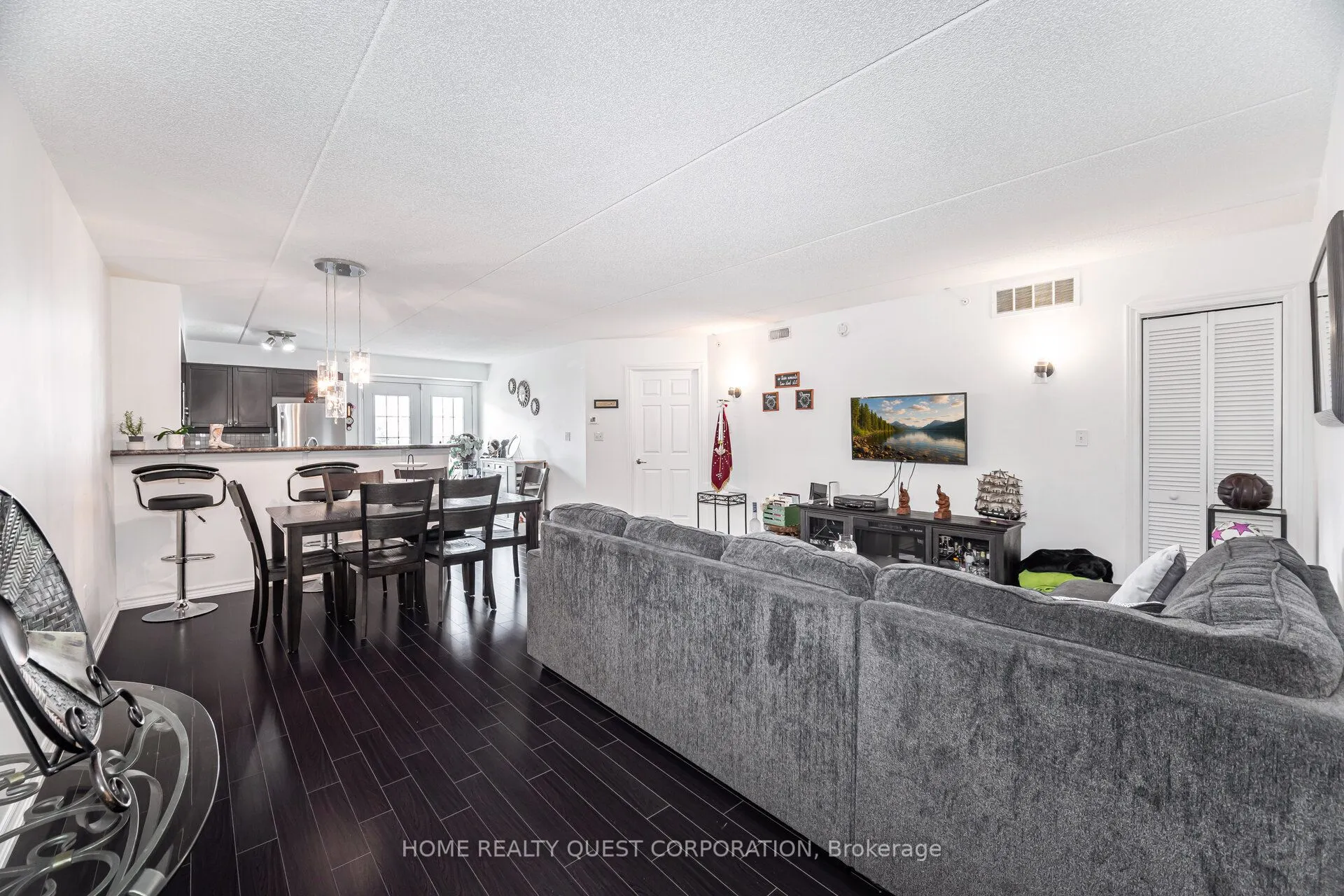 1340 Main Street E, #212