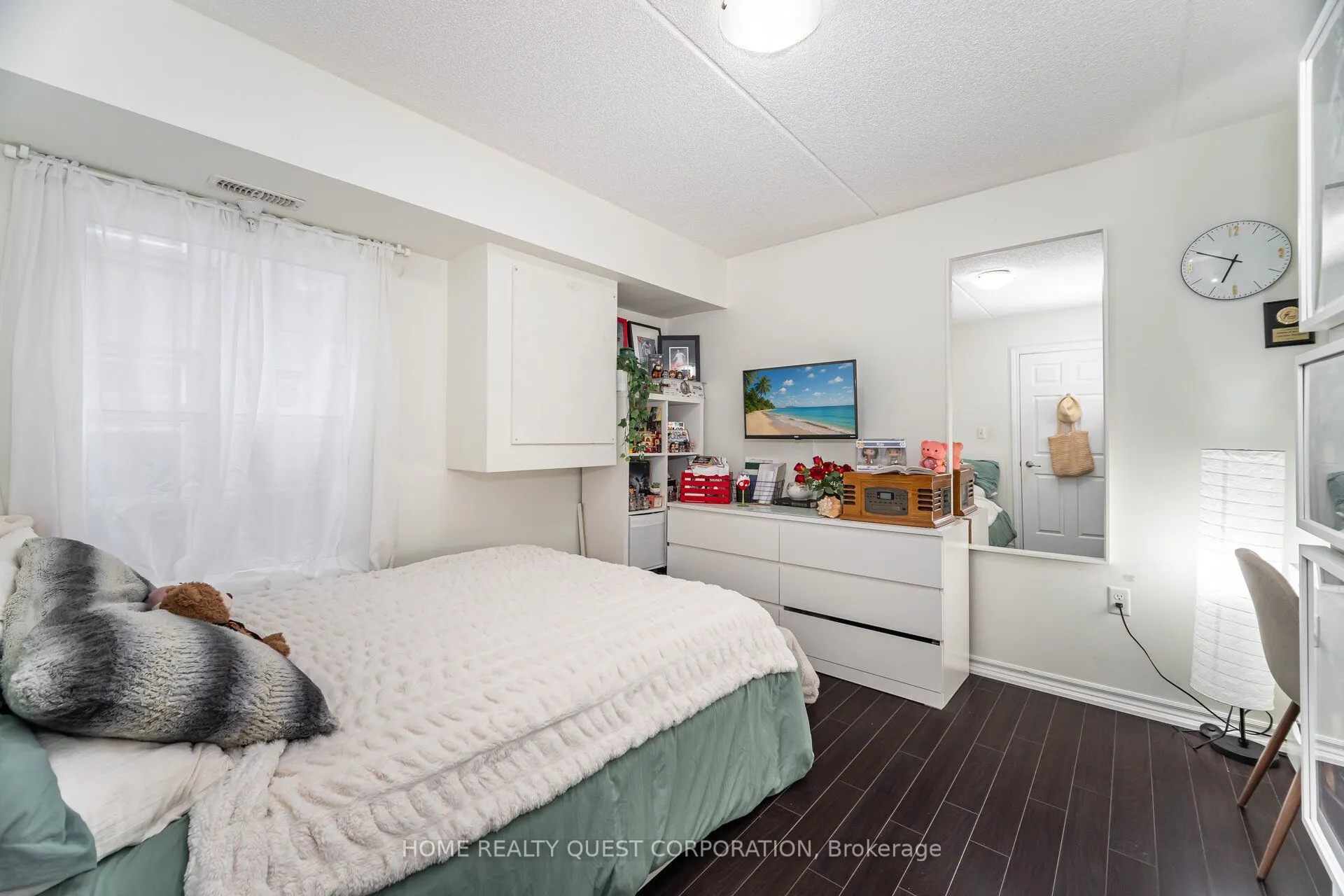 1340 Main Street E, #212