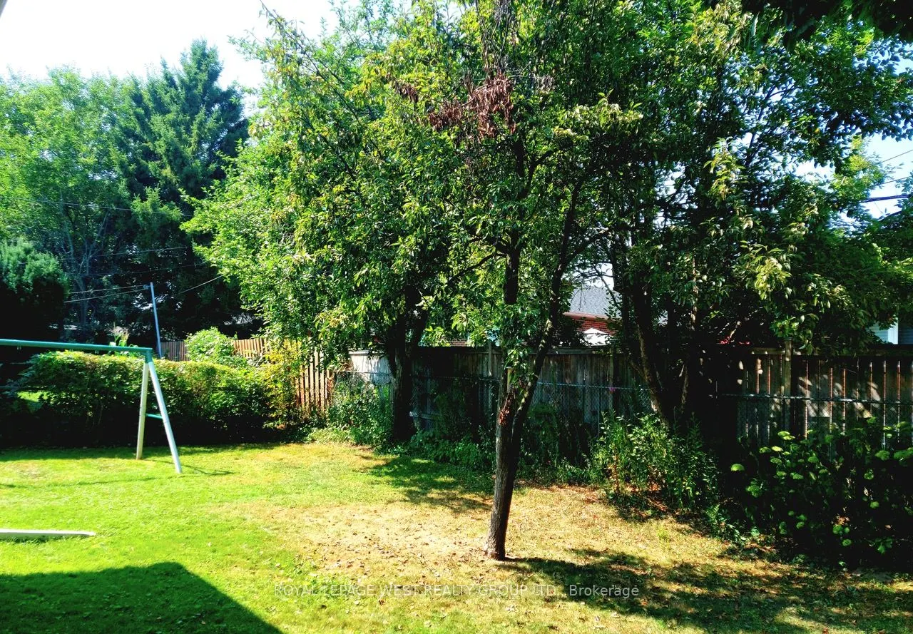16 Darlington Drive