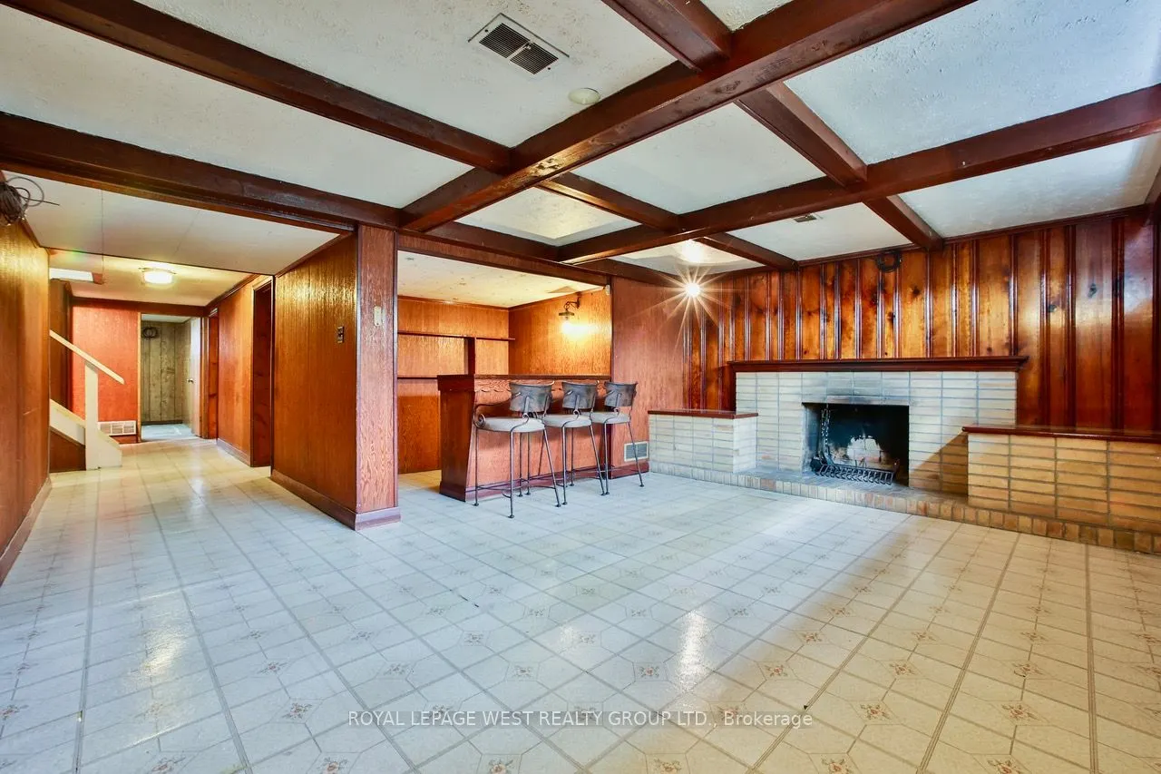 16 Darlington Drive