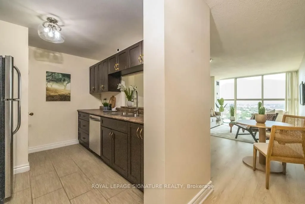 4205 Shipp Drive, #1806