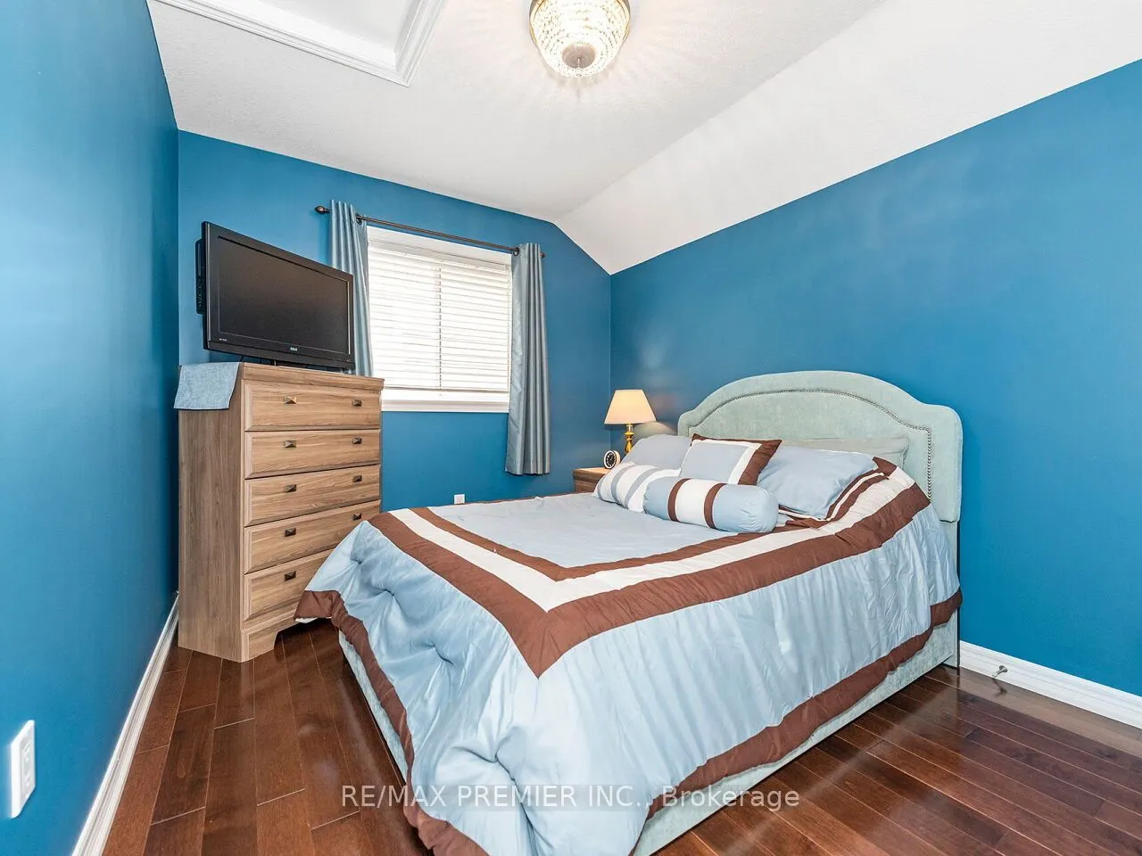 78 Wardlaw Avenue