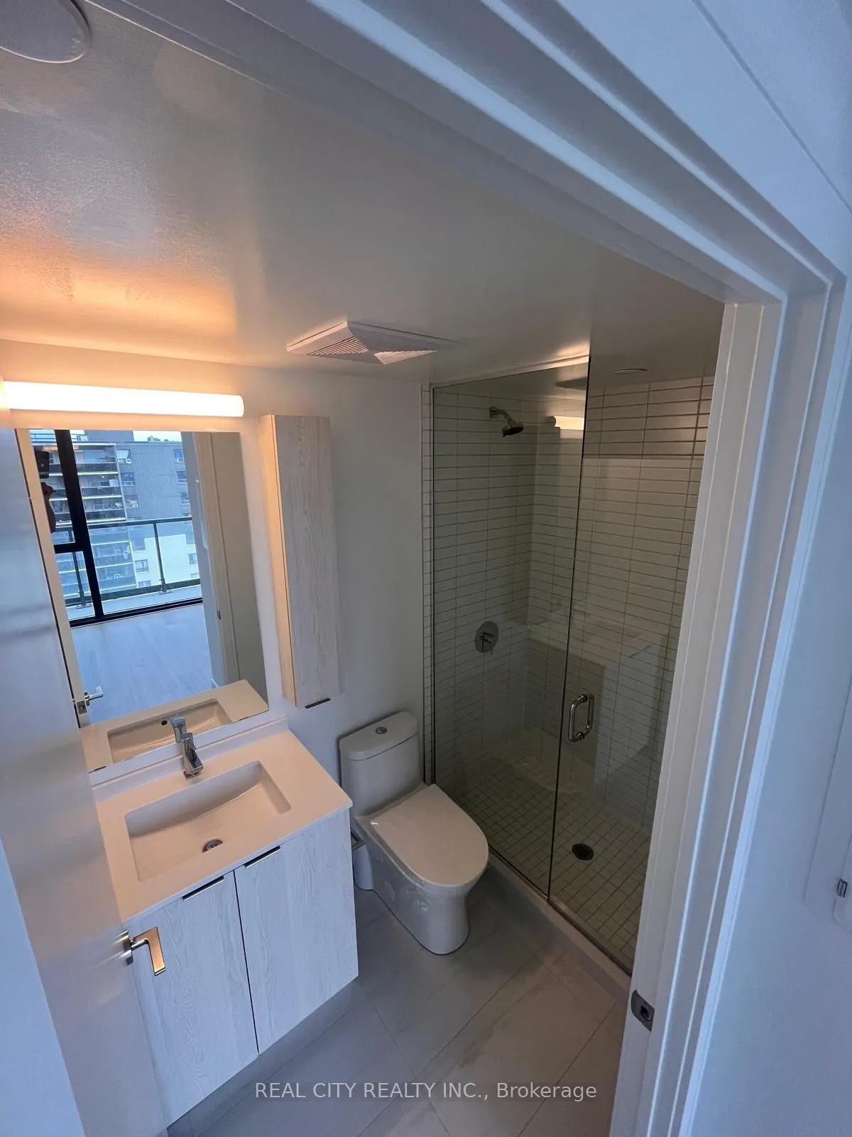 86 Dundas Street, #1005