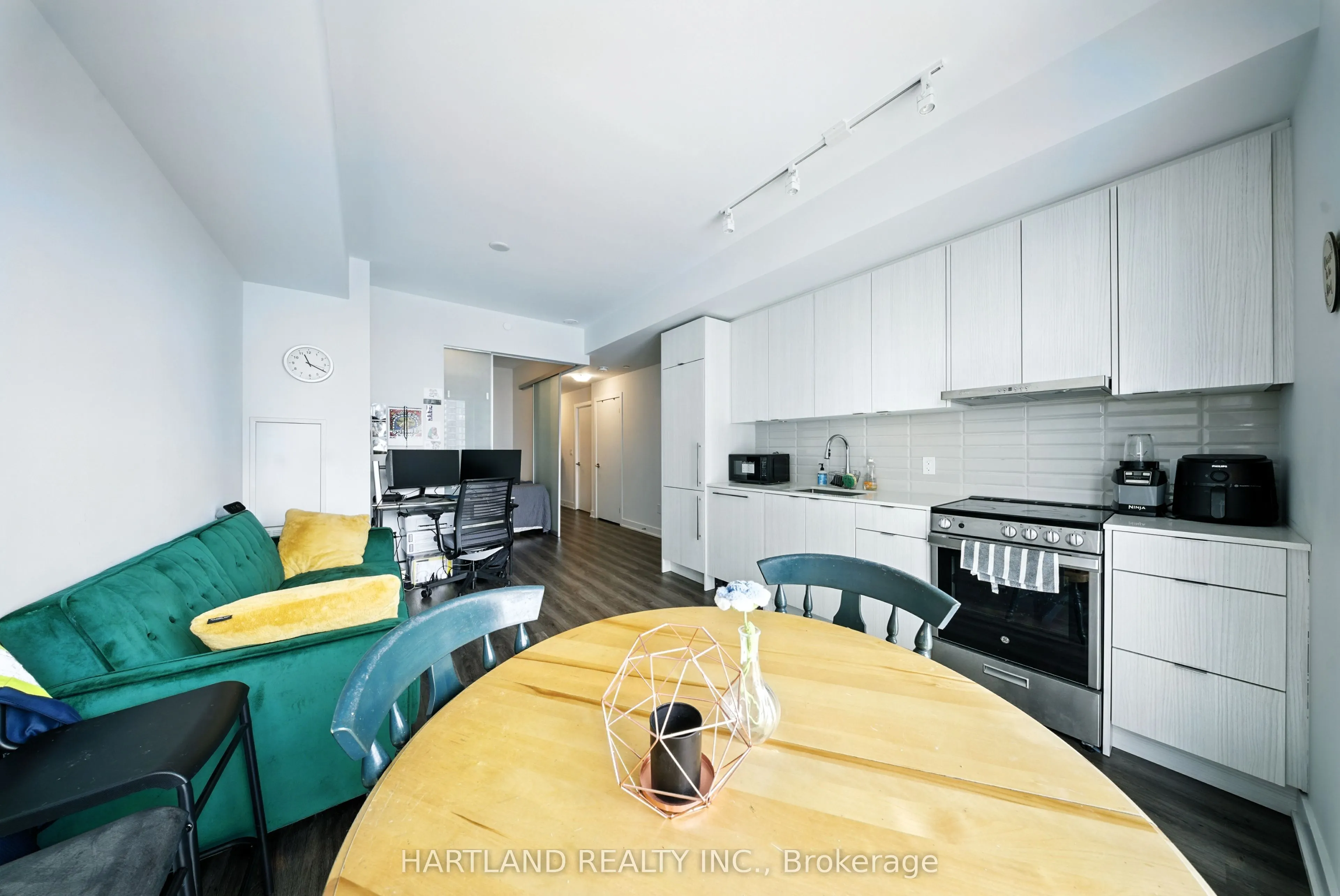 4130 PARKSIDE VILLAGE Drive, #2109