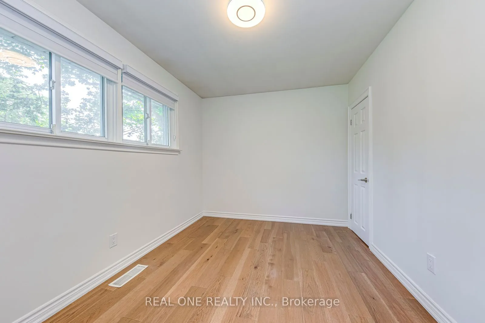 173 Hampton Heath Road, #Main