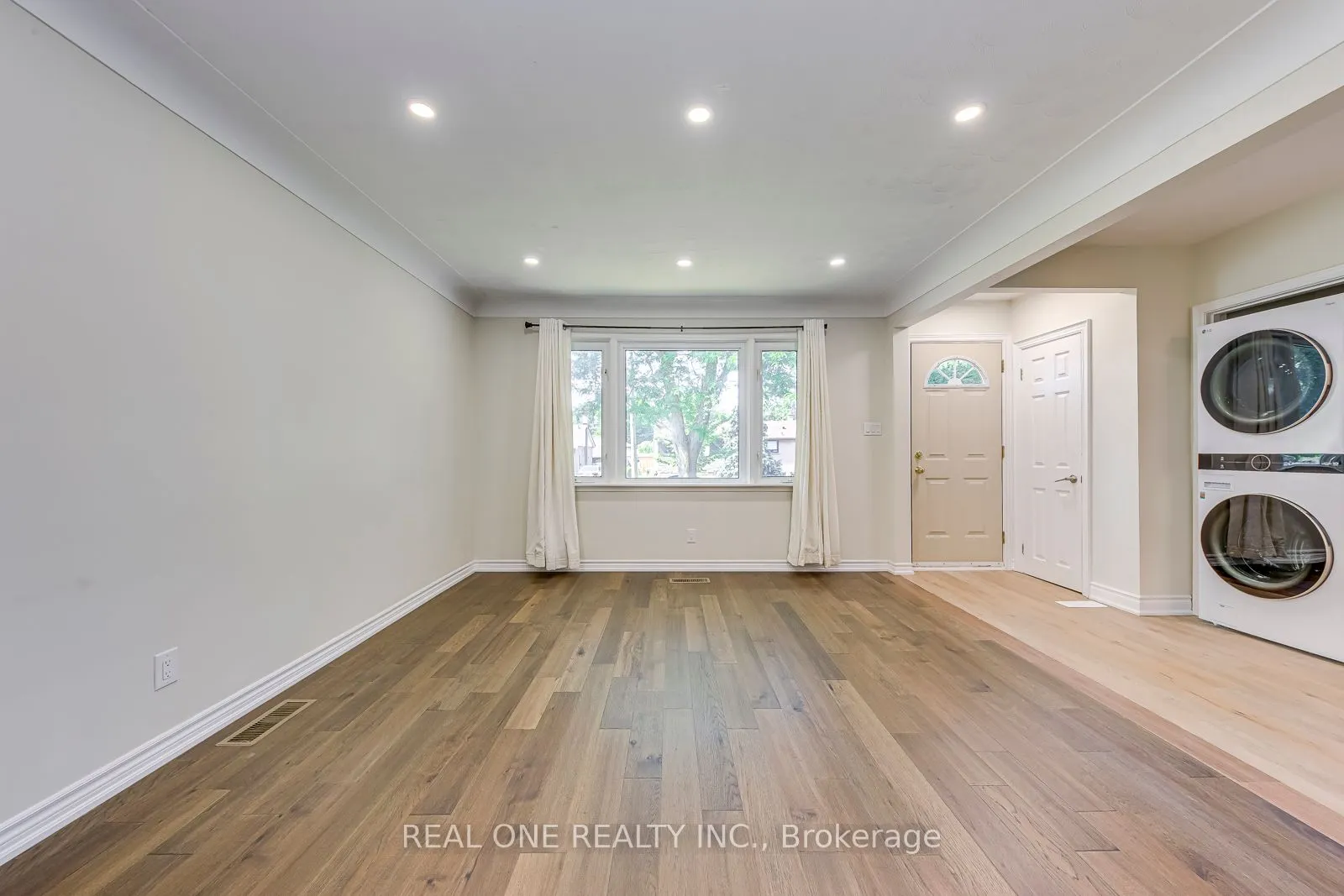 173 Hampton Heath Road, #Main