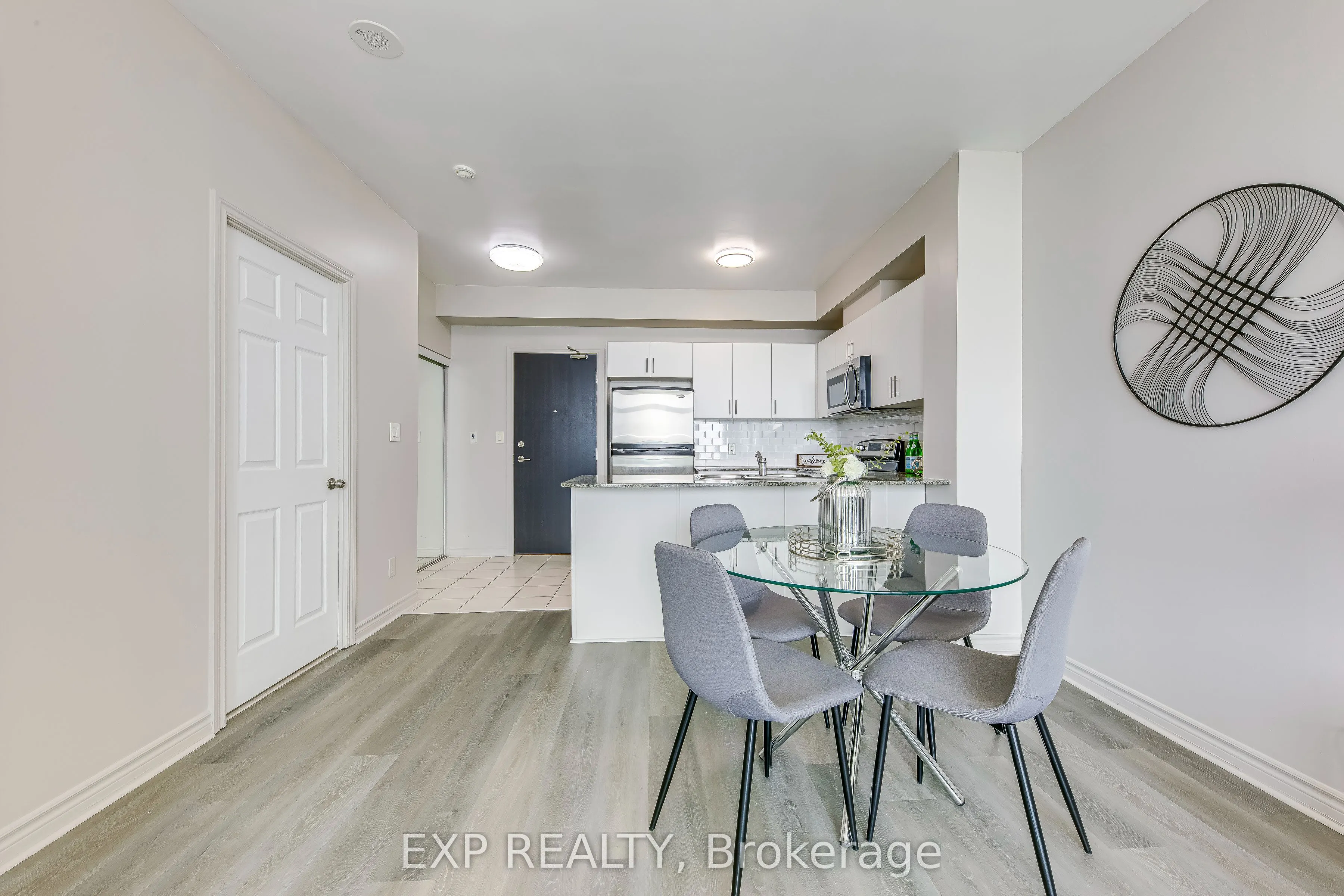3504 Hurontario Street, #2303