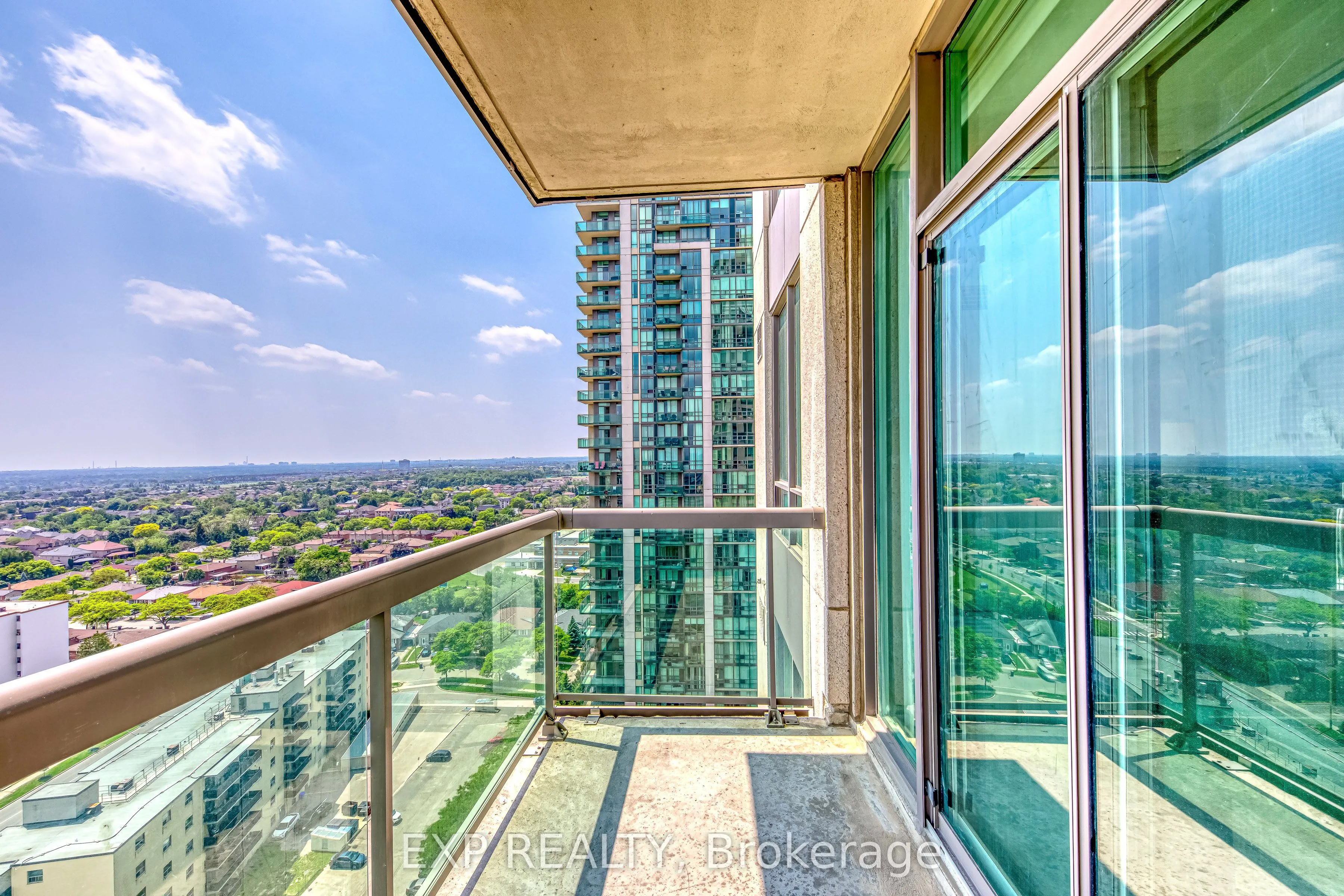 3504 Hurontario Street, #2303