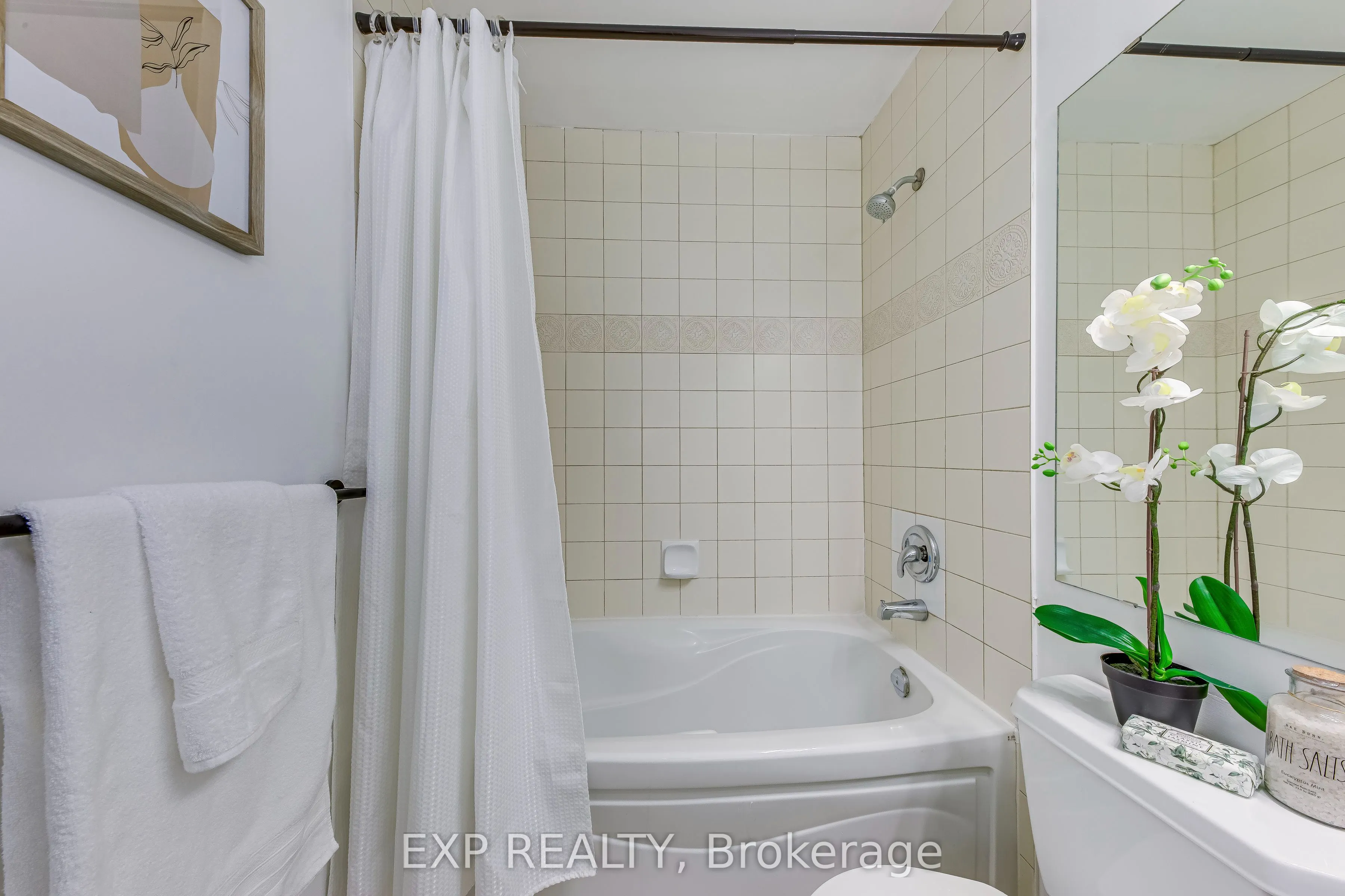 3504 Hurontario Street, #2303