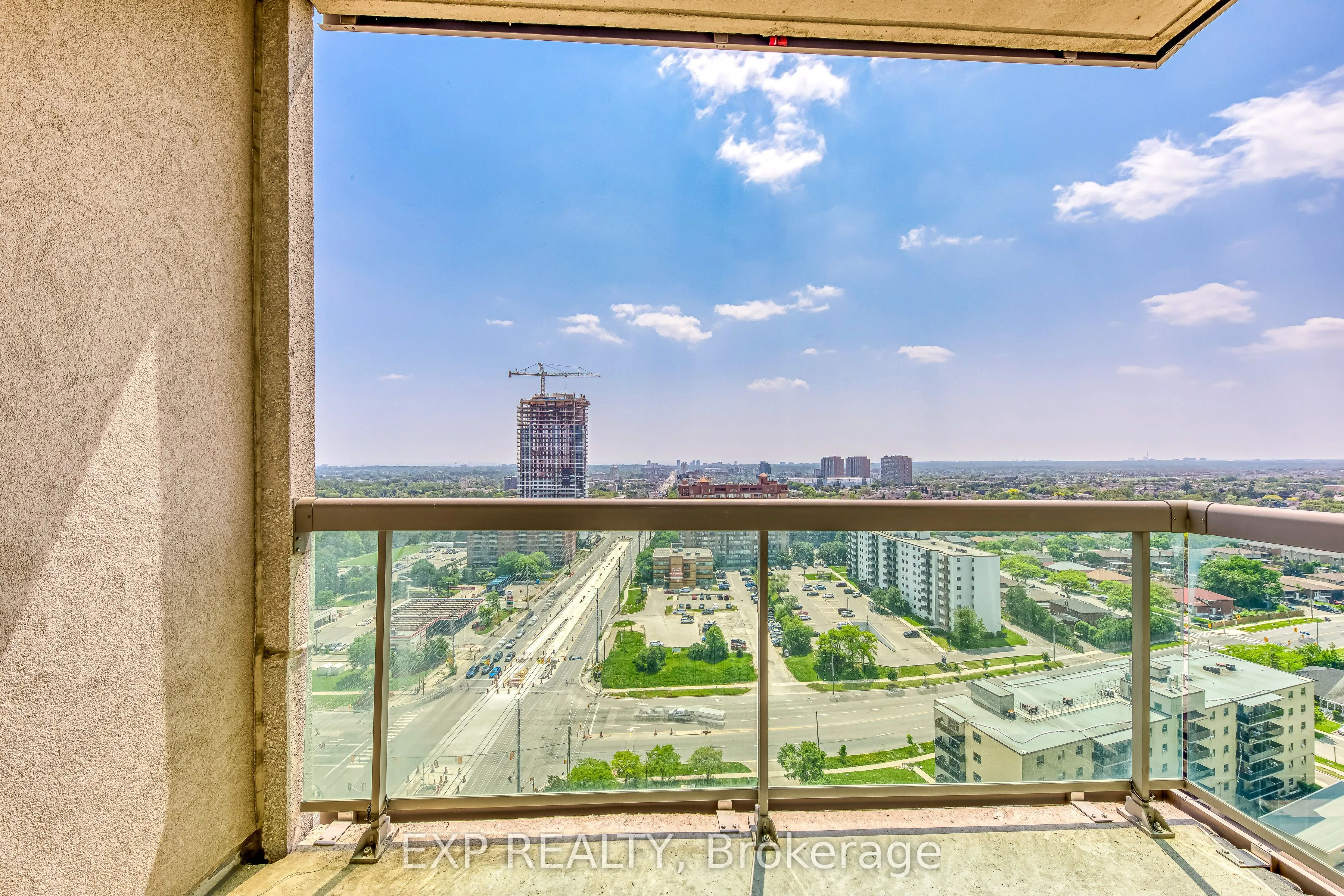 3504 Hurontario Street, #2303