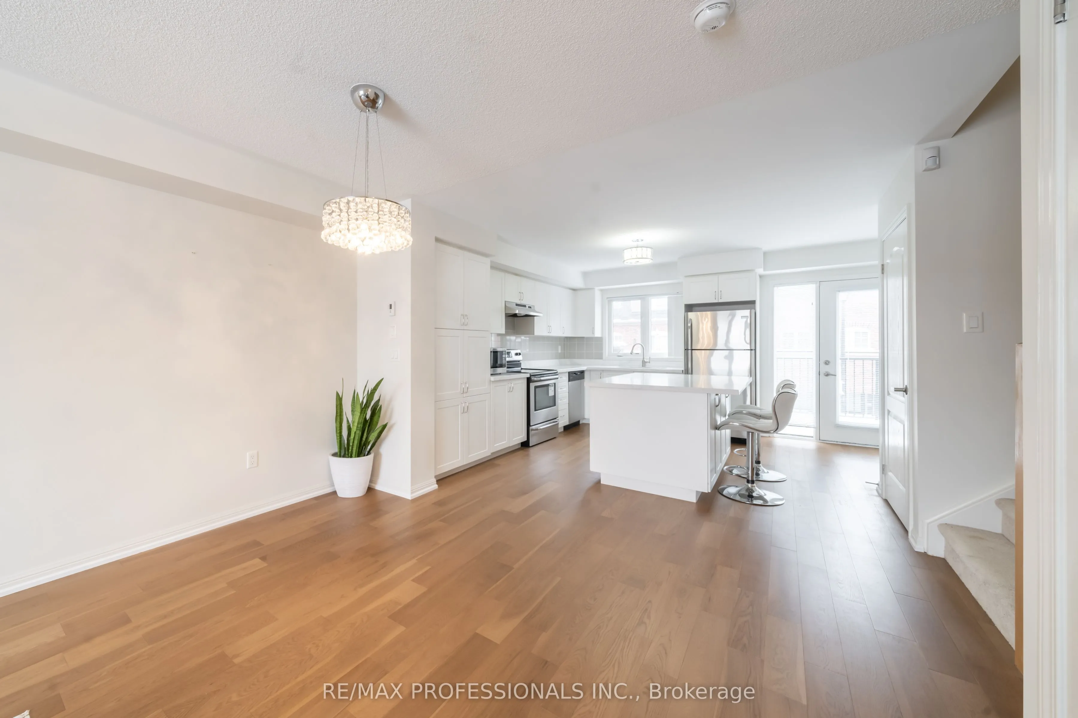 3135 Boxford Crescent, #7