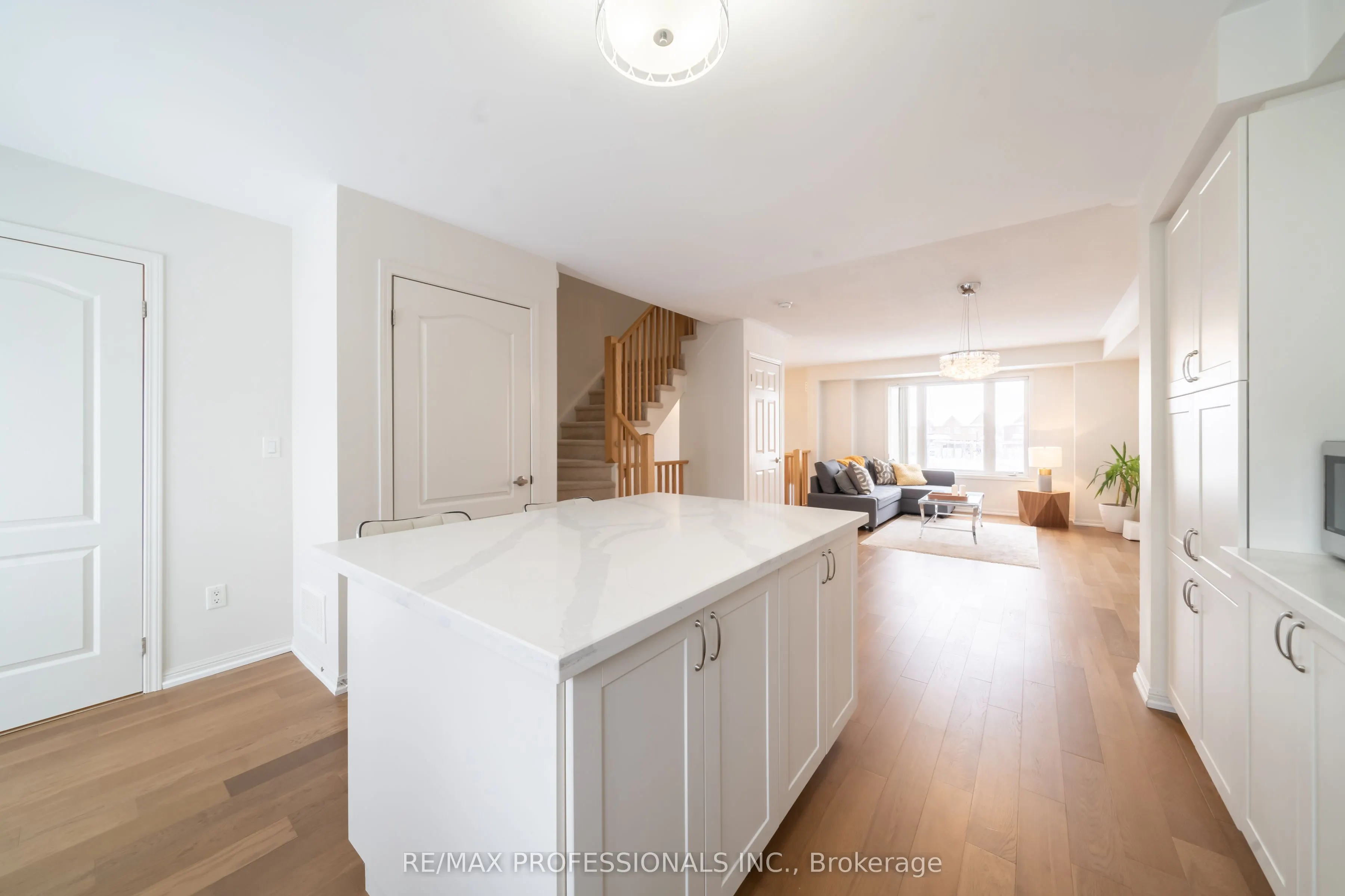3135 Boxford Crescent, #7