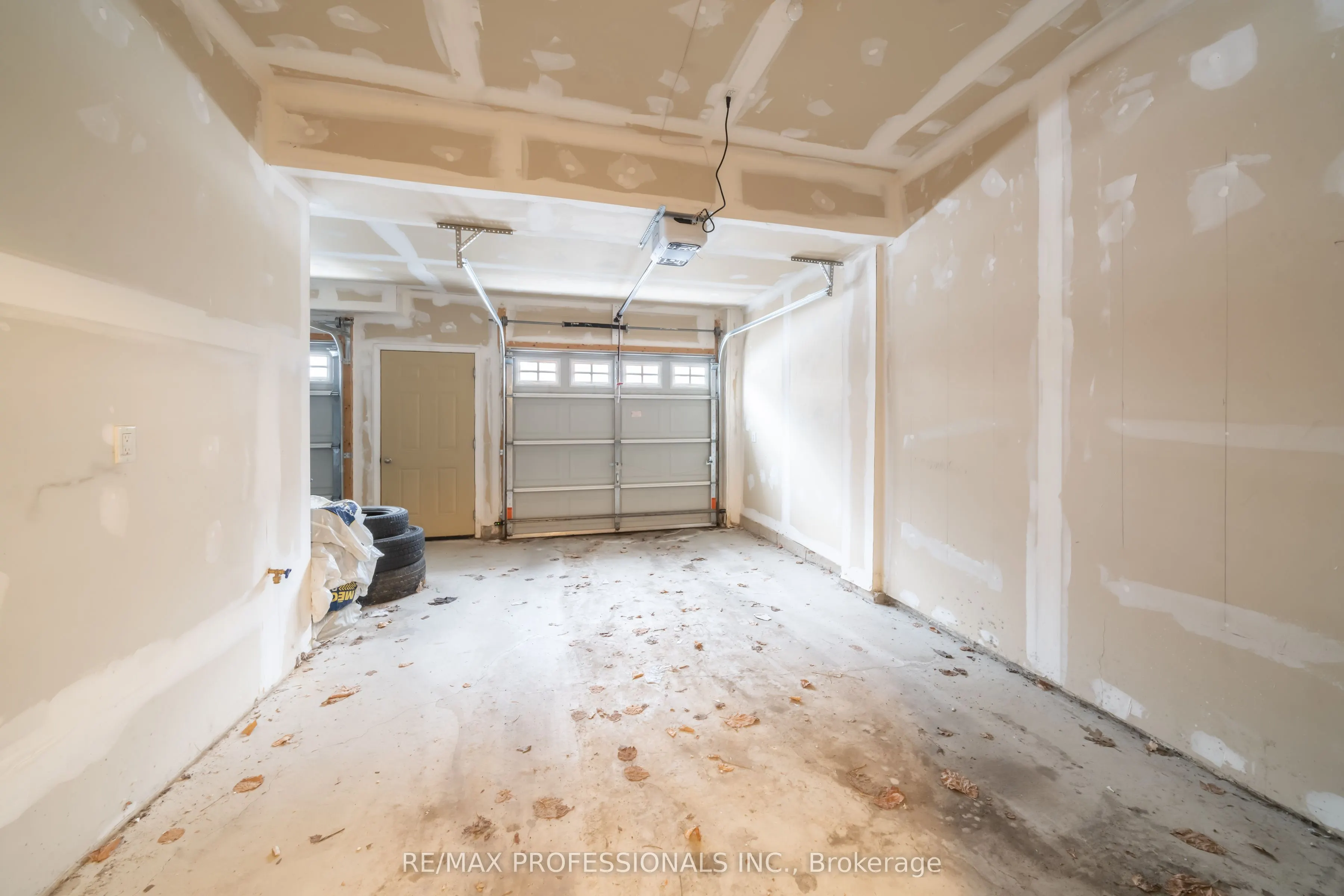 3135 Boxford Crescent, #7