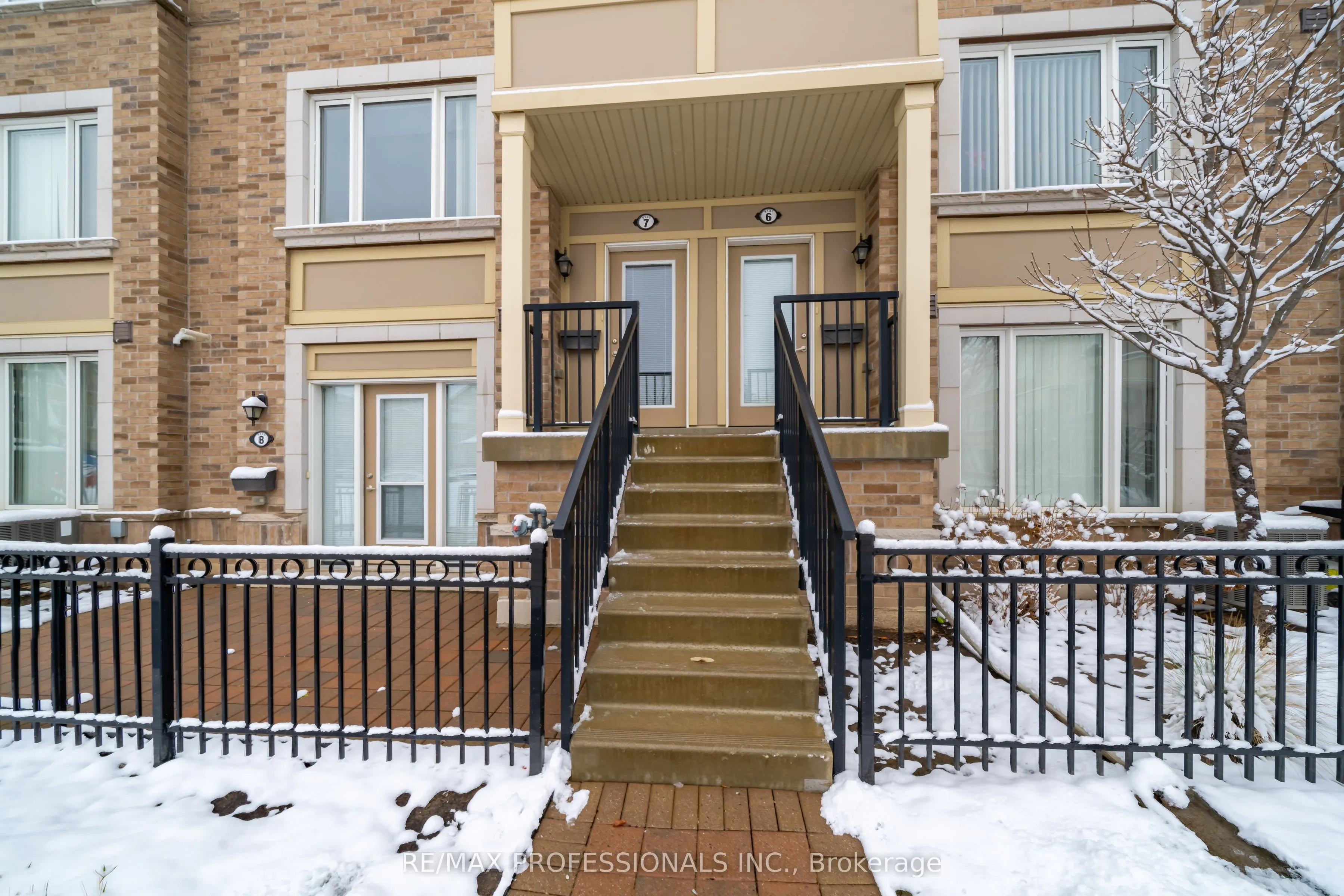 3135 Boxford Crescent, #7