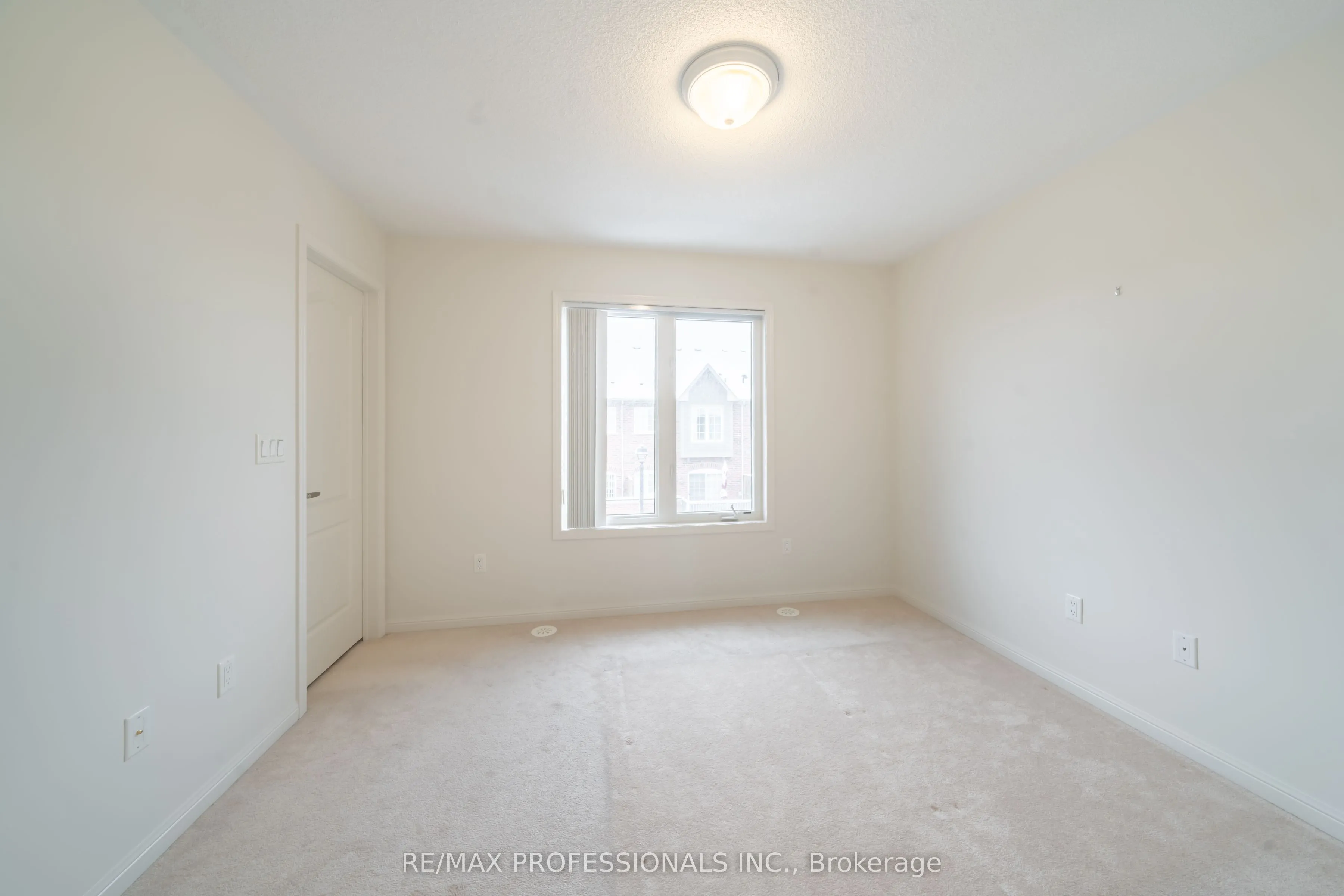 3135 Boxford Crescent, #7
