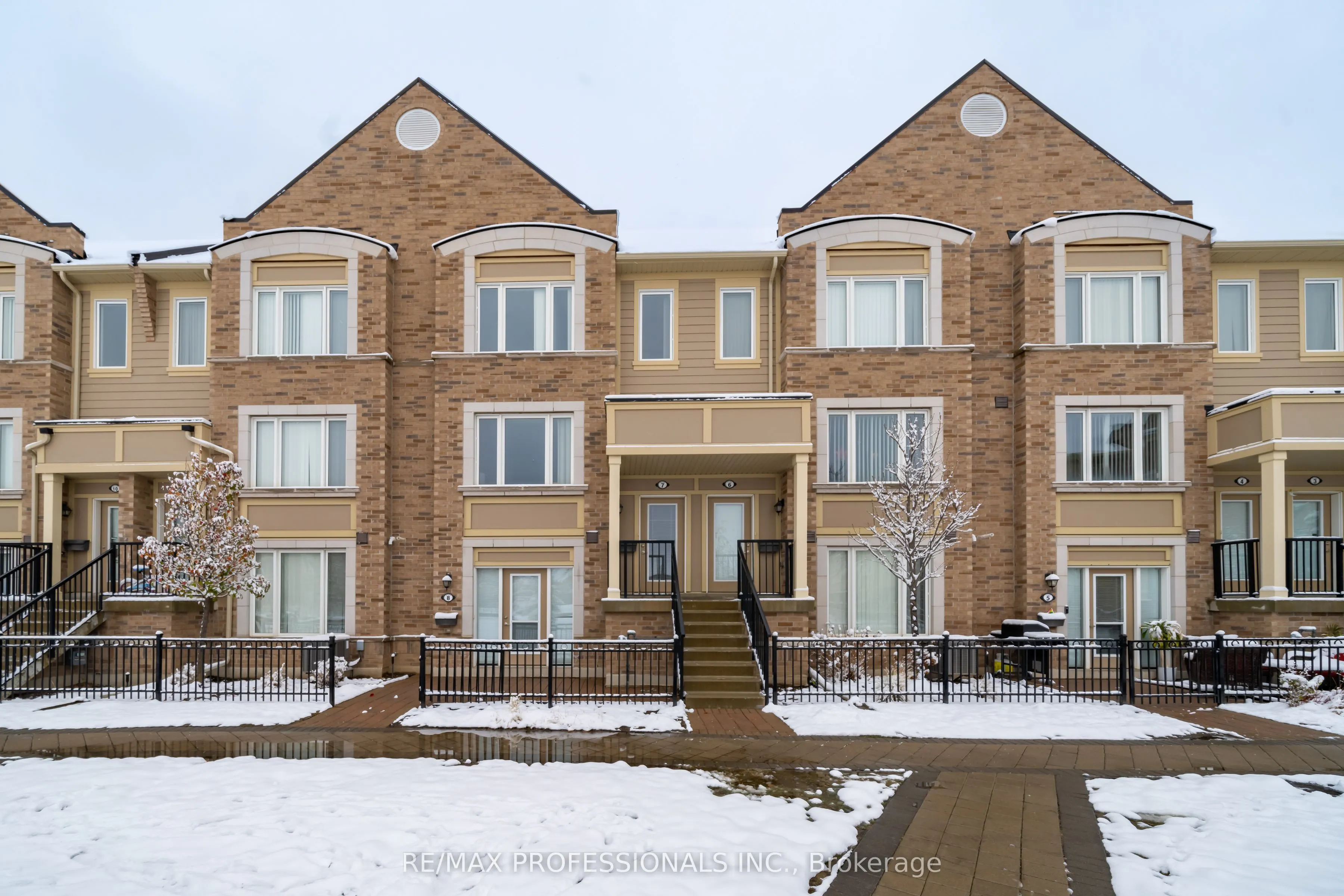 3135 Boxford Crescent, #7