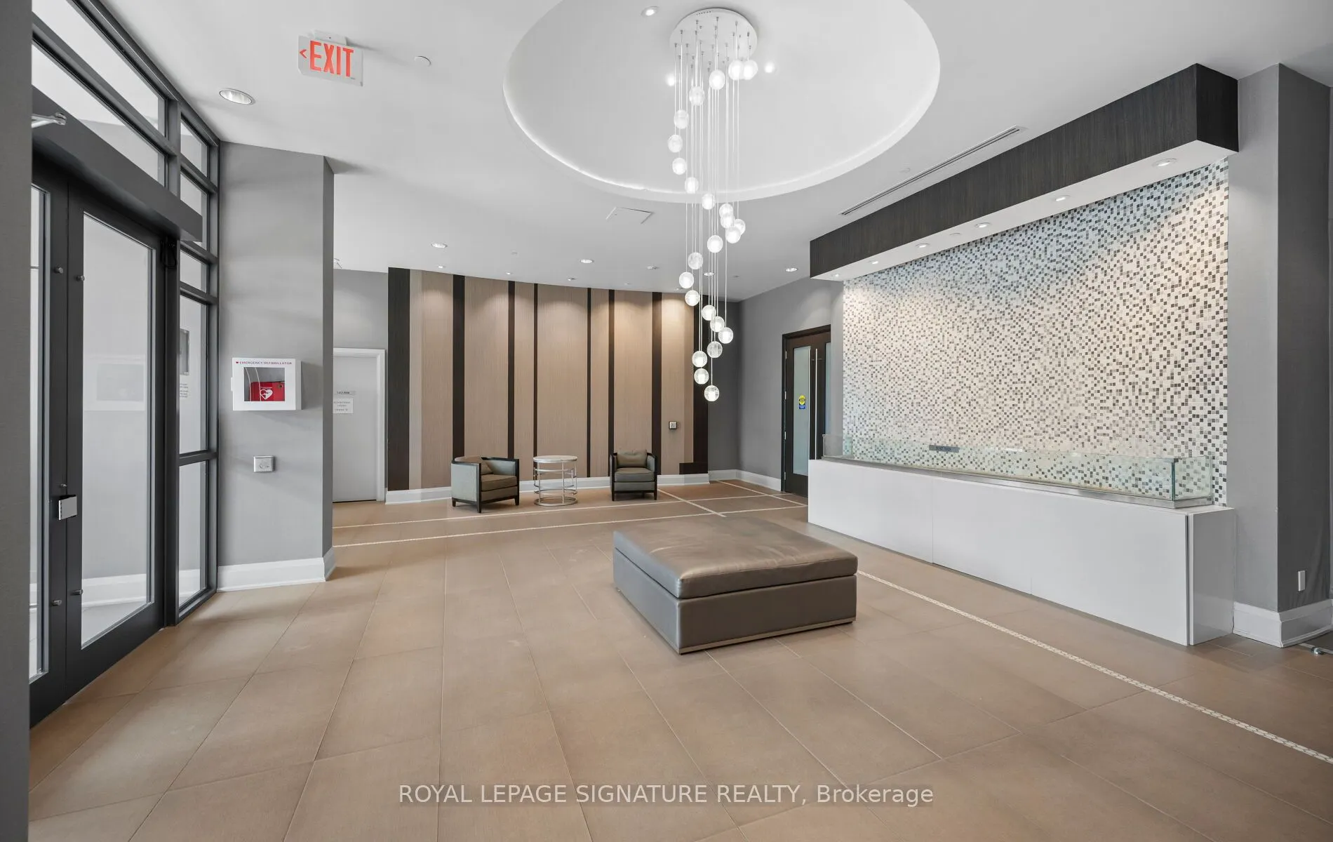 35 Fontenay Court, #807