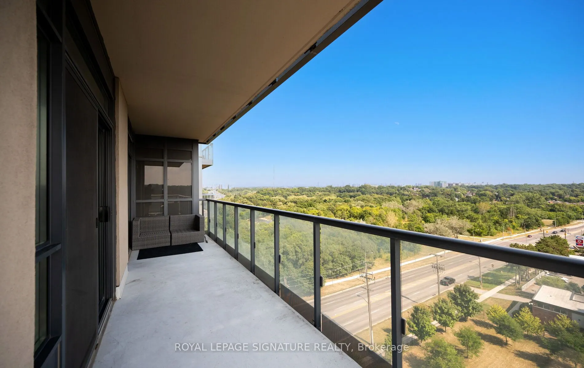 35 Fontenay Court, #807