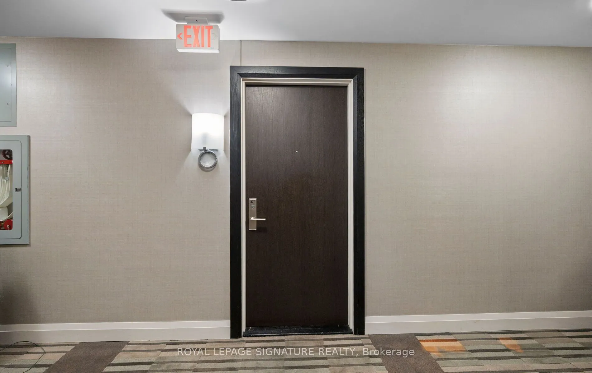 35 Fontenay Court, #807