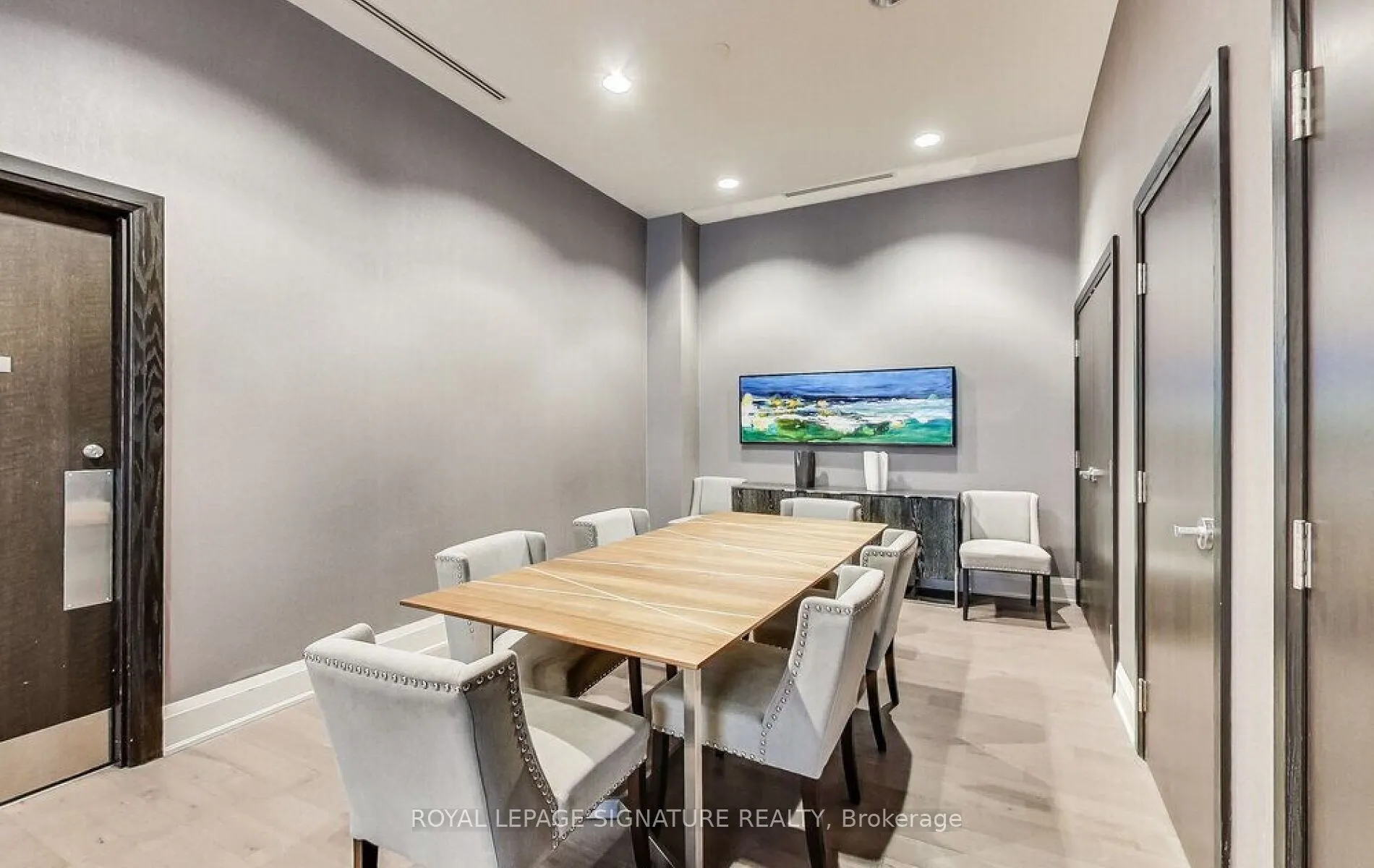 35 Fontenay Court, #807