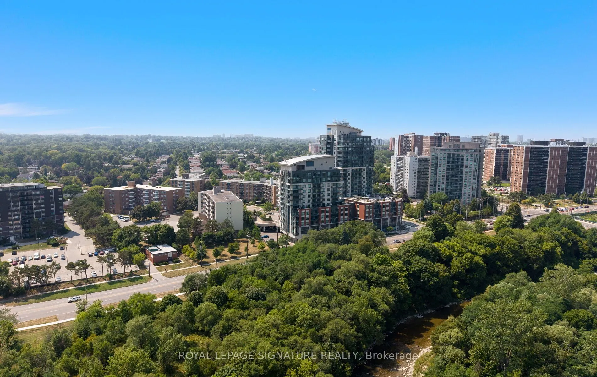 35 Fontenay Court, #807