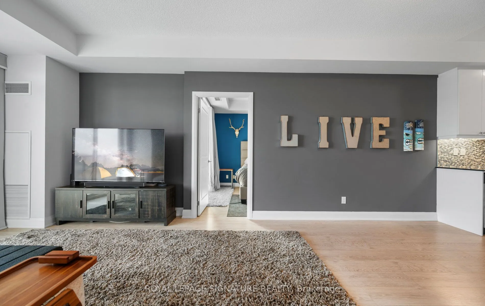 35 Fontenay Court, #807