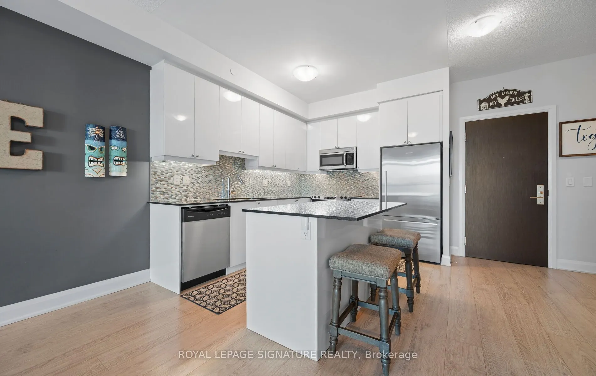35 Fontenay Court, #807