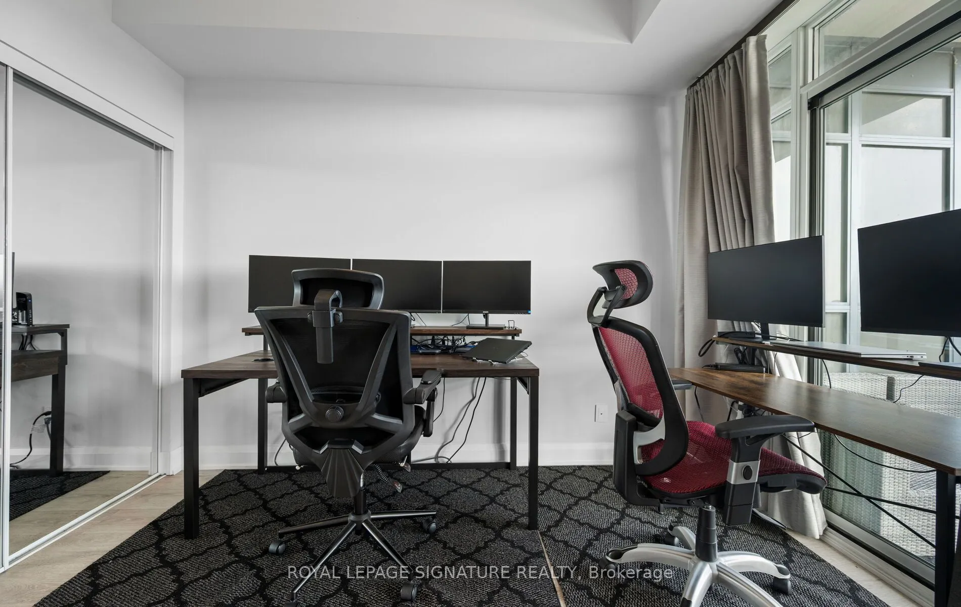 35 Fontenay Court, #807