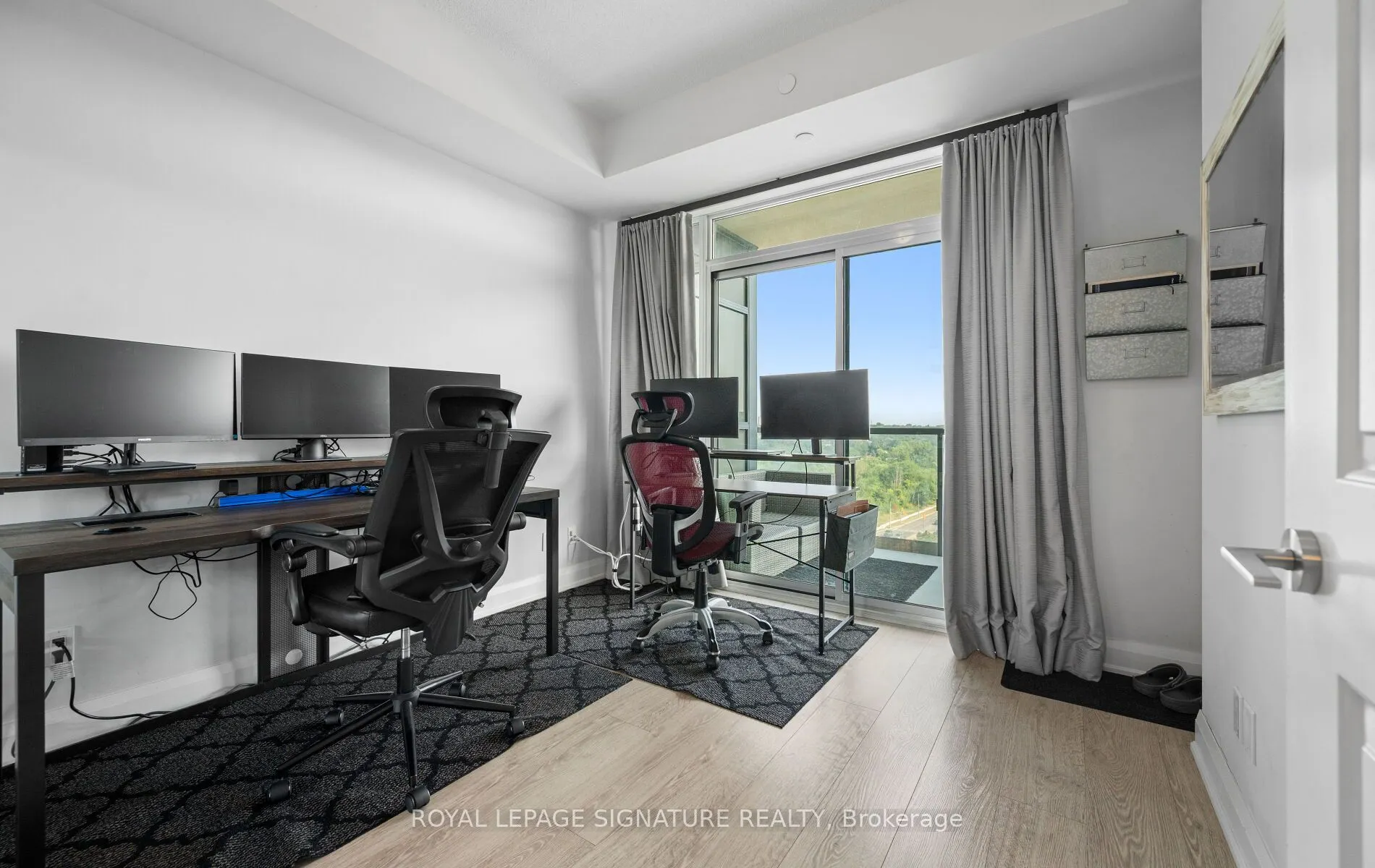 35 Fontenay Court, #807