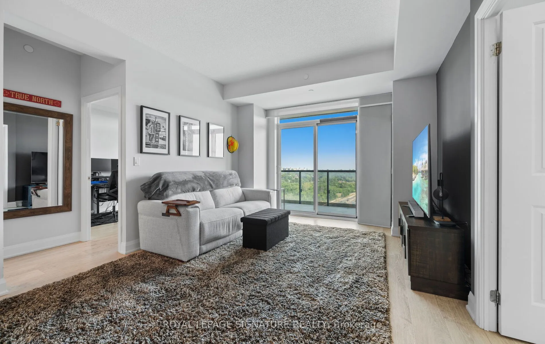 35 Fontenay Court, #807