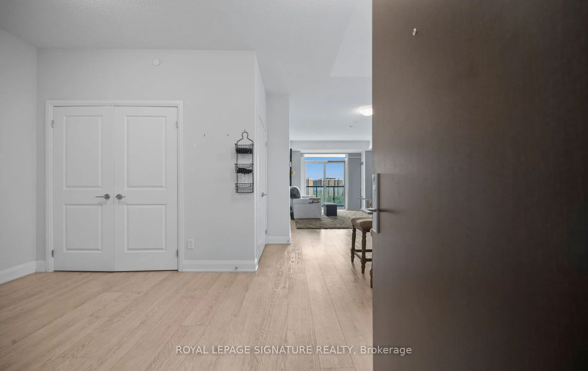35 Fontenay Court, #807