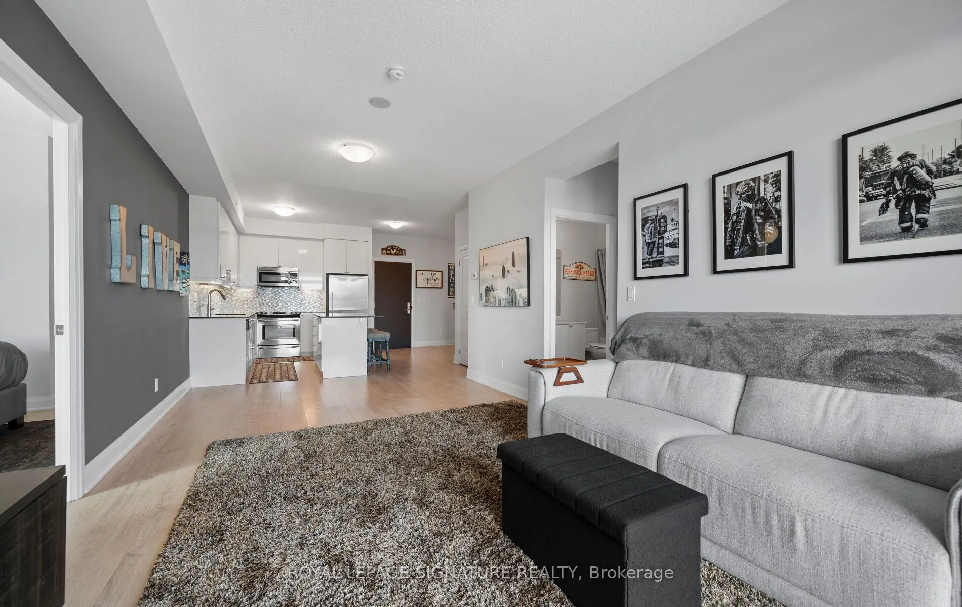 35 Fontenay Court, #807