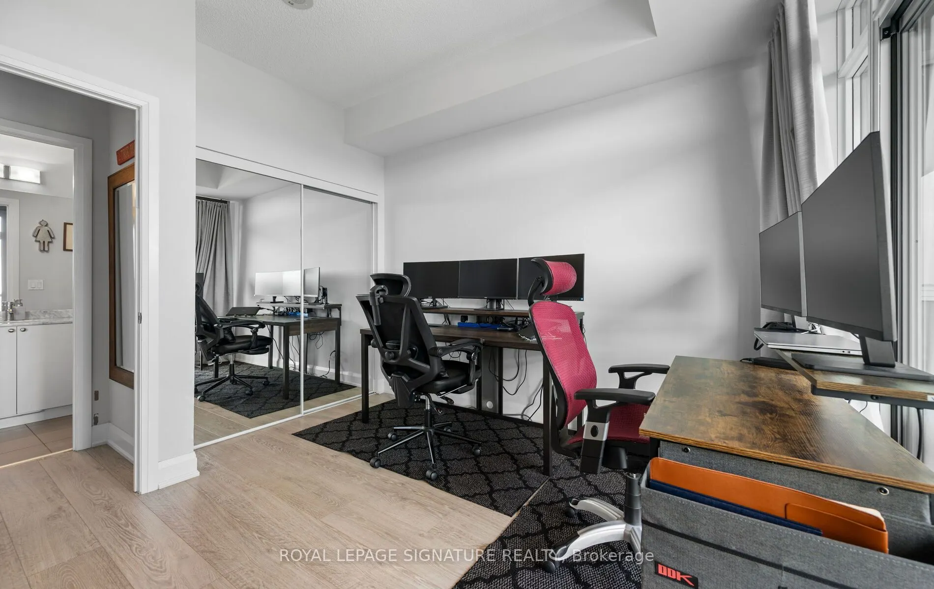 35 Fontenay Court, #807