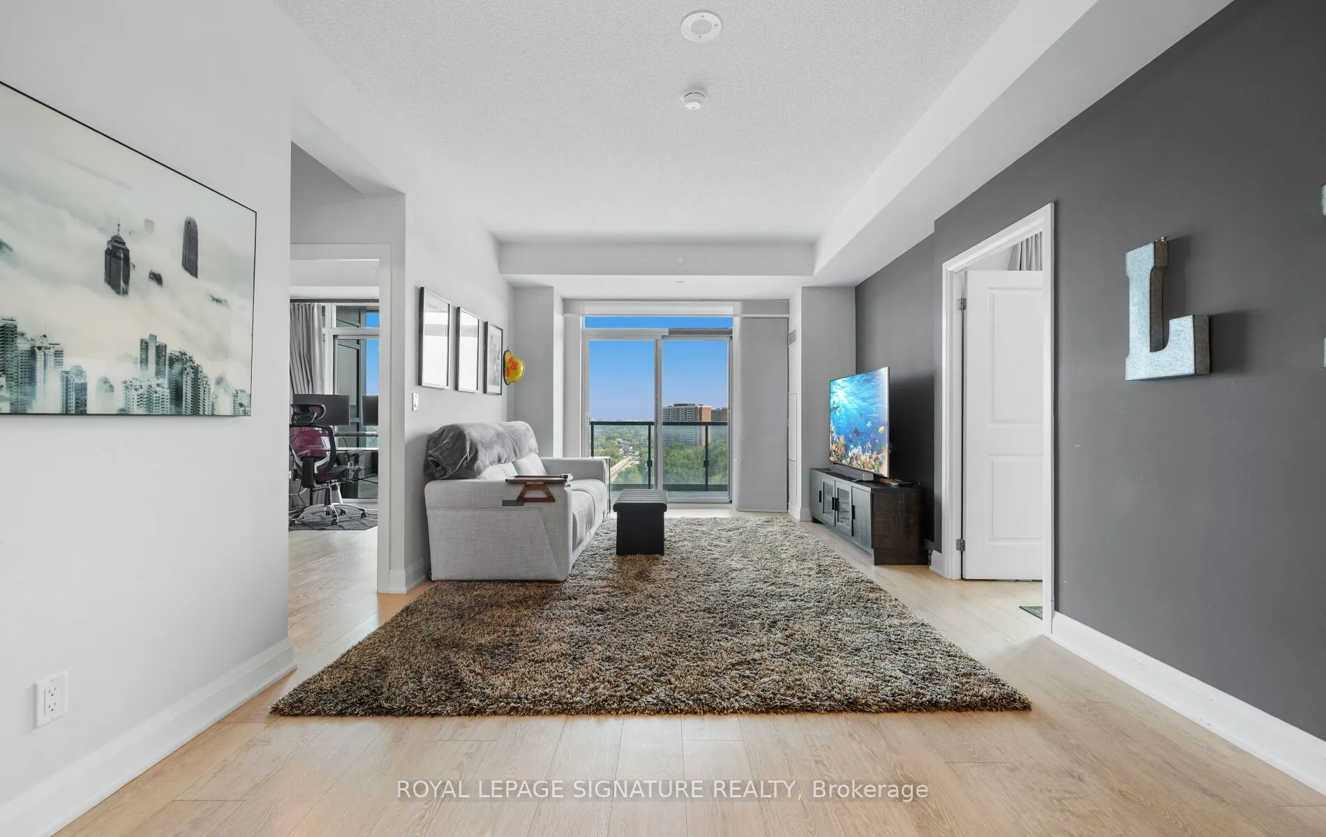 35 Fontenay Court, #807