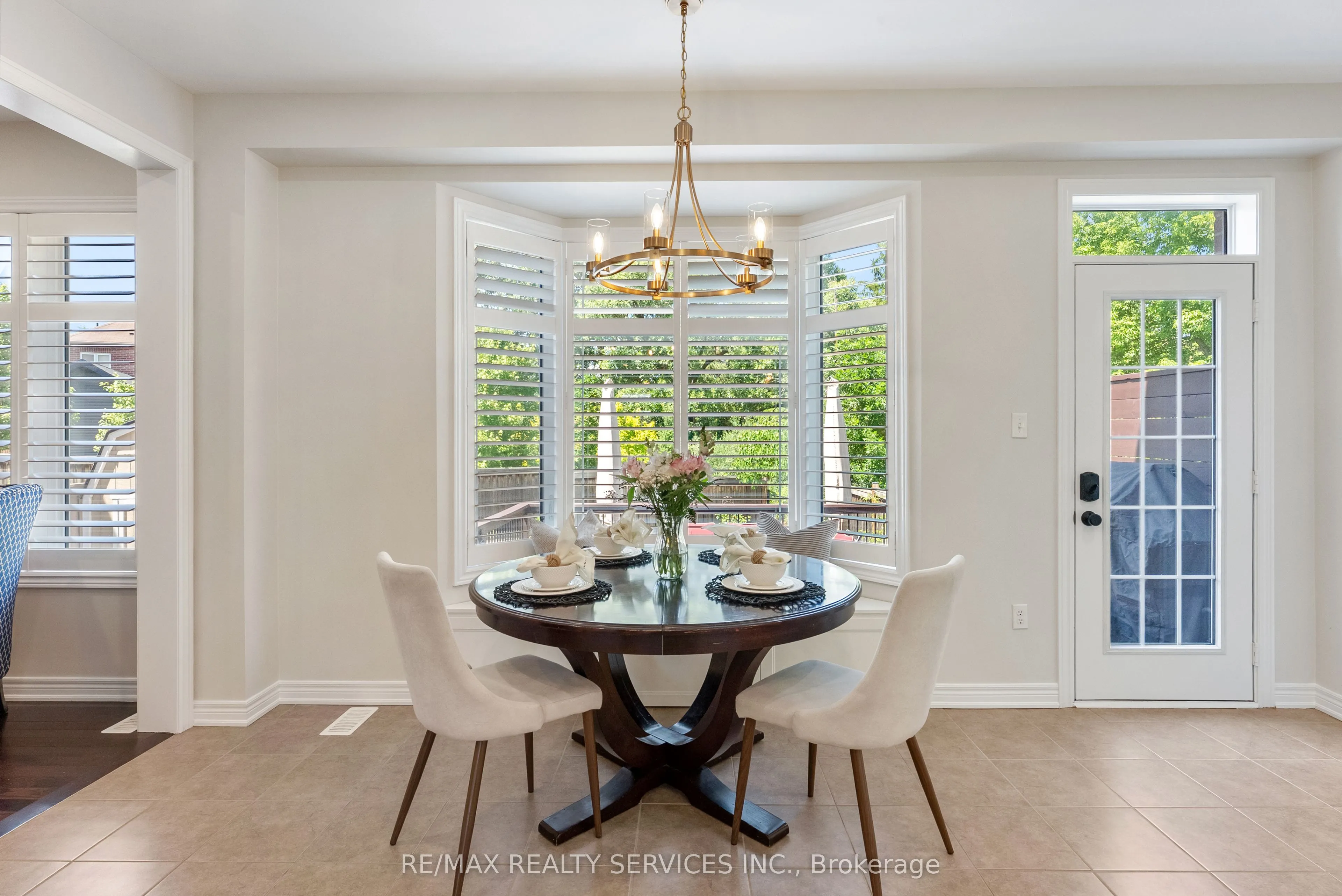 24 George Robinson Drive